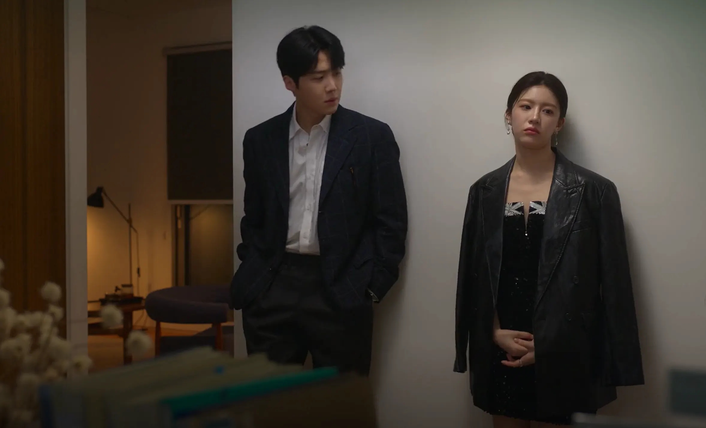 "Ho&agrave;ng tử m&aacute; l&uacute;m" Kim Seon Ho t&aacute;i xuất, Netflix lập tức dậy s&oacute;ng- Ảnh 9.