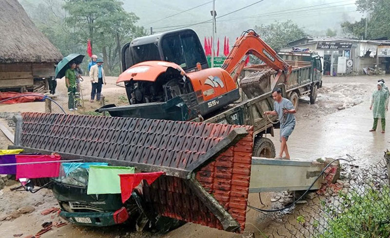 Hiện trường vụ tai nạn khiến 2 người tử vong.