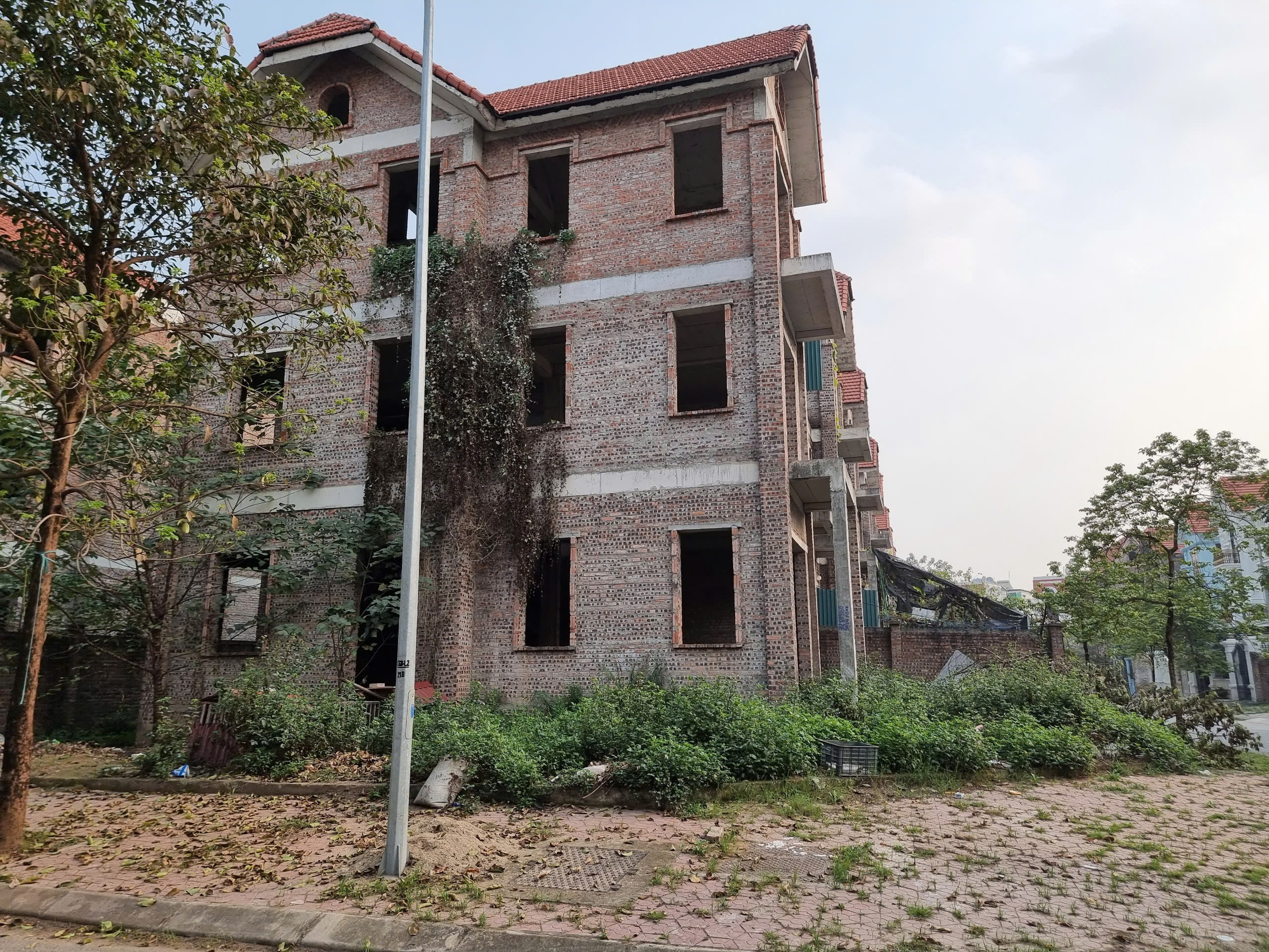 Hà Nội rốt ráo rà soát các dự án treo, hoang phế- Ảnh 9.