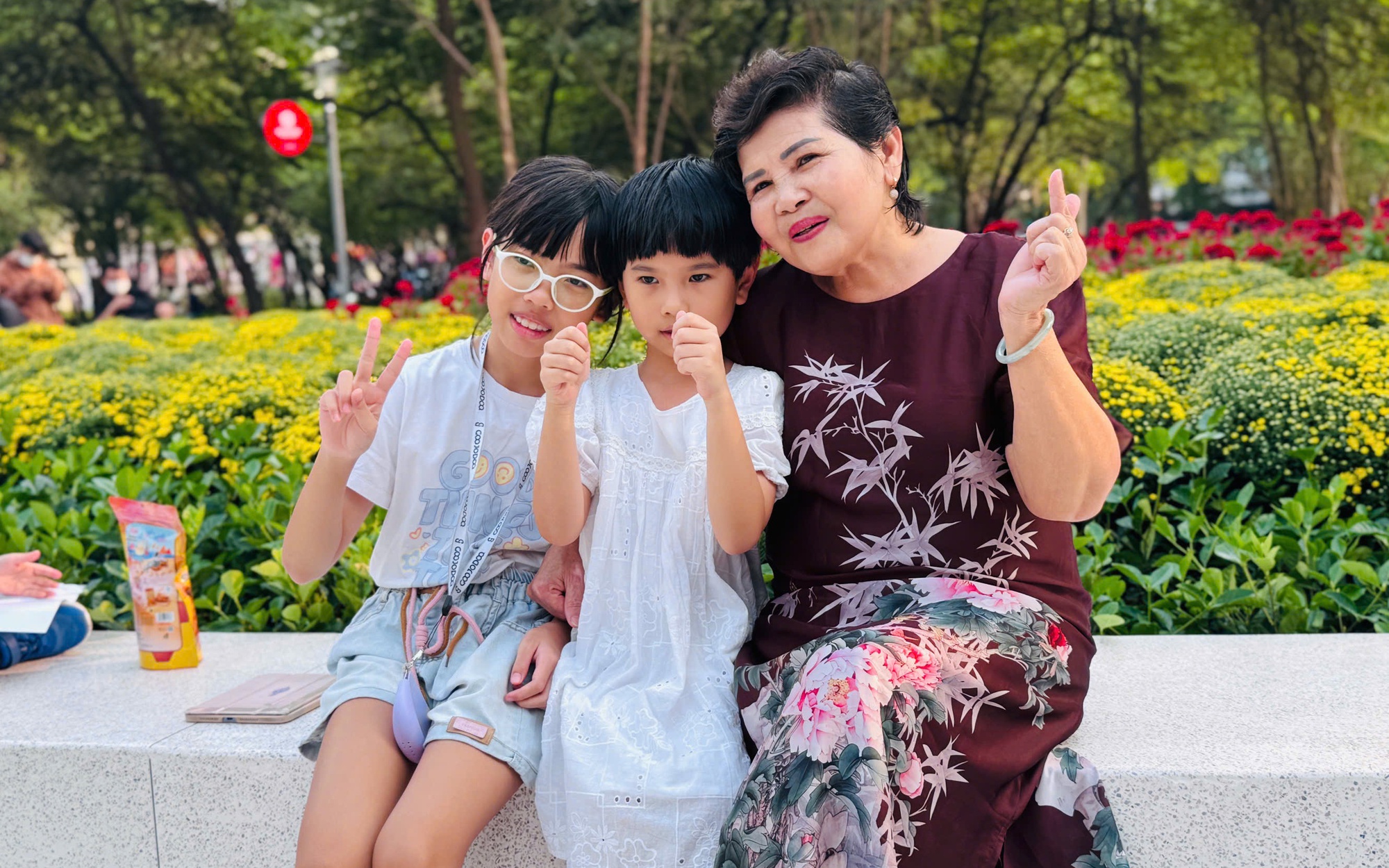 TP.HCM dành hơn 5.900 tỷ đồng chăm lo Tết cho người dân- Ảnh 3. TP.HCM: “Đất vàng” Phan Đình Phùng hóa công viên xanh, phục vụ người dân trước Tết