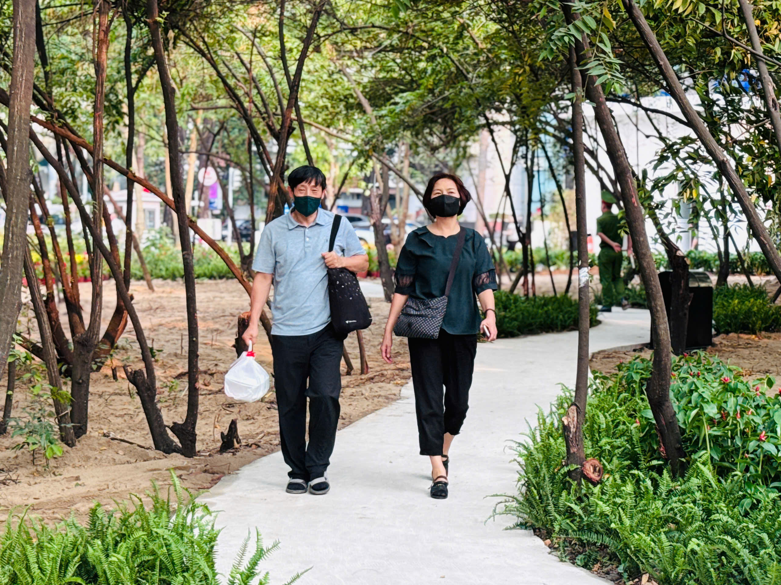 TP.HCM: “Đất vàng” Phan Đình Phùng hóa công viên xanh, phục vụ người dân trước Tết- Ảnh 6. TP.HCM: “Đất vàng” Phan Đình Phùng hóa công viên xanh, phục vụ người dân trước Tết- Ảnh 6.