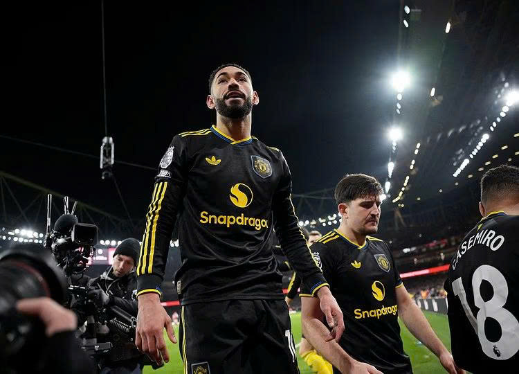 HLV Arsene Wenger kinh ngạc v&igrave; sự &ldquo;hồi sinh&rdquo; của Man United- Ảnh 2.