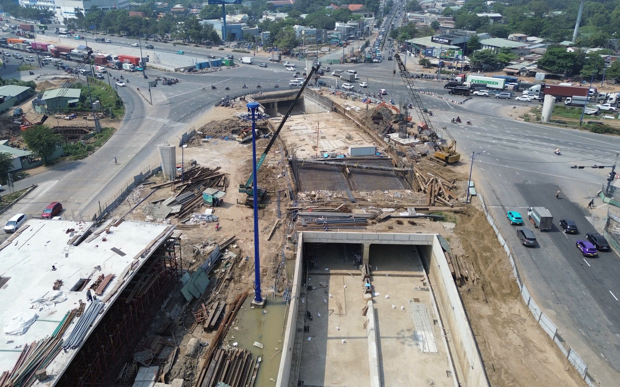 TP.HCM: Thông xe hầm chui HC1-02 nút giao An Phú, người dân phấn khởi đón tin vui đầu năm- Ảnh 7. Cận cảnh hầm chui An Phú trước ngày thông xe, kỳ vọng giảm ùn tắc cửa ngõ phía Đông TP.HCM