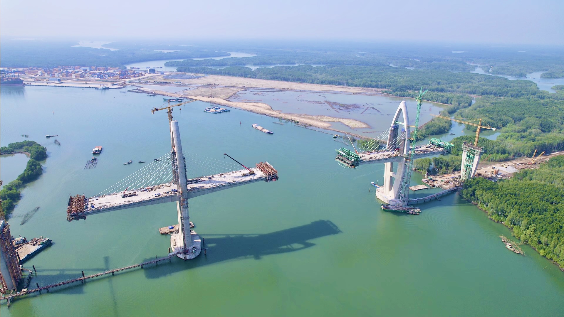 Cầu Phước An c&oacute; nhịp ch&iacute;nh d&agrave;i nhất Đ&ocirc;ng Nam &Aacute;: Th&aacute;ng 6 hợp long bi&ecirc;n, sớm hơn kế hoạch- Ảnh 13.