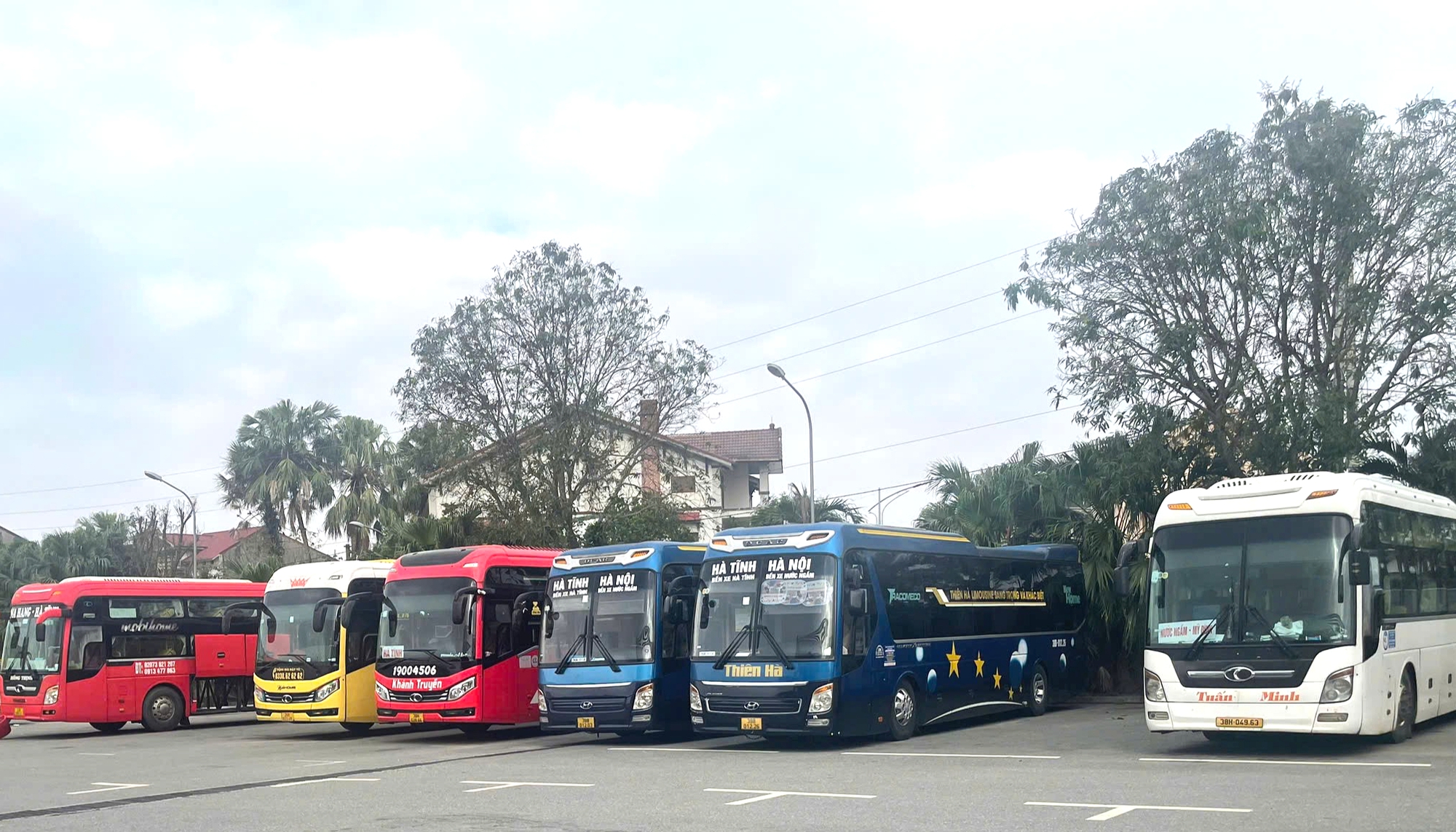 H&agrave; Tĩnh: Tăng cường kiểm tra, gi&aacute;m s&aacute;t hoạt động vận tải dịp tết Nguy&ecirc;n đ&aacute;n tại c&aacute;c bến xe- Ảnh 1.