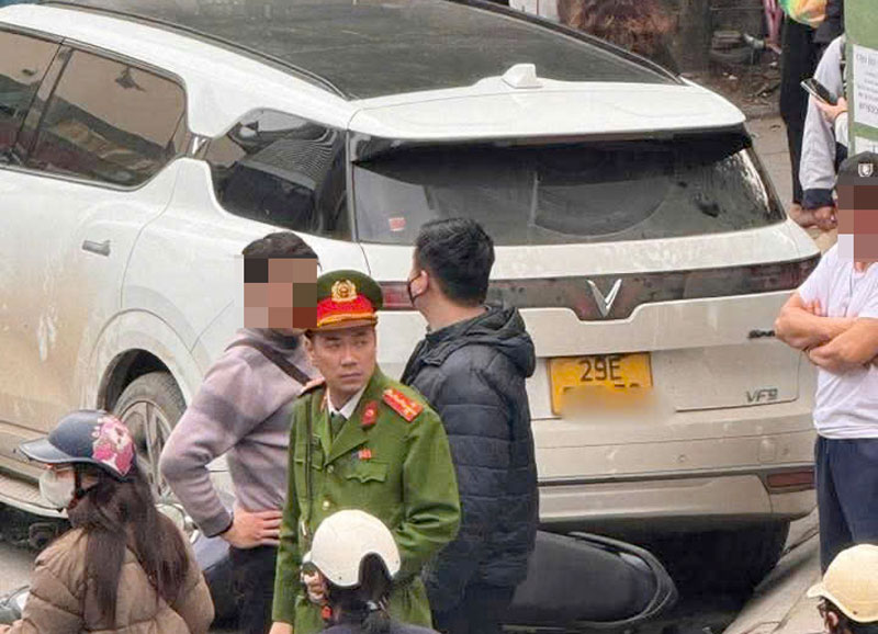 Hiện trường vụ tai nạn ở Kh&acirc;m Thi&ecirc;n.