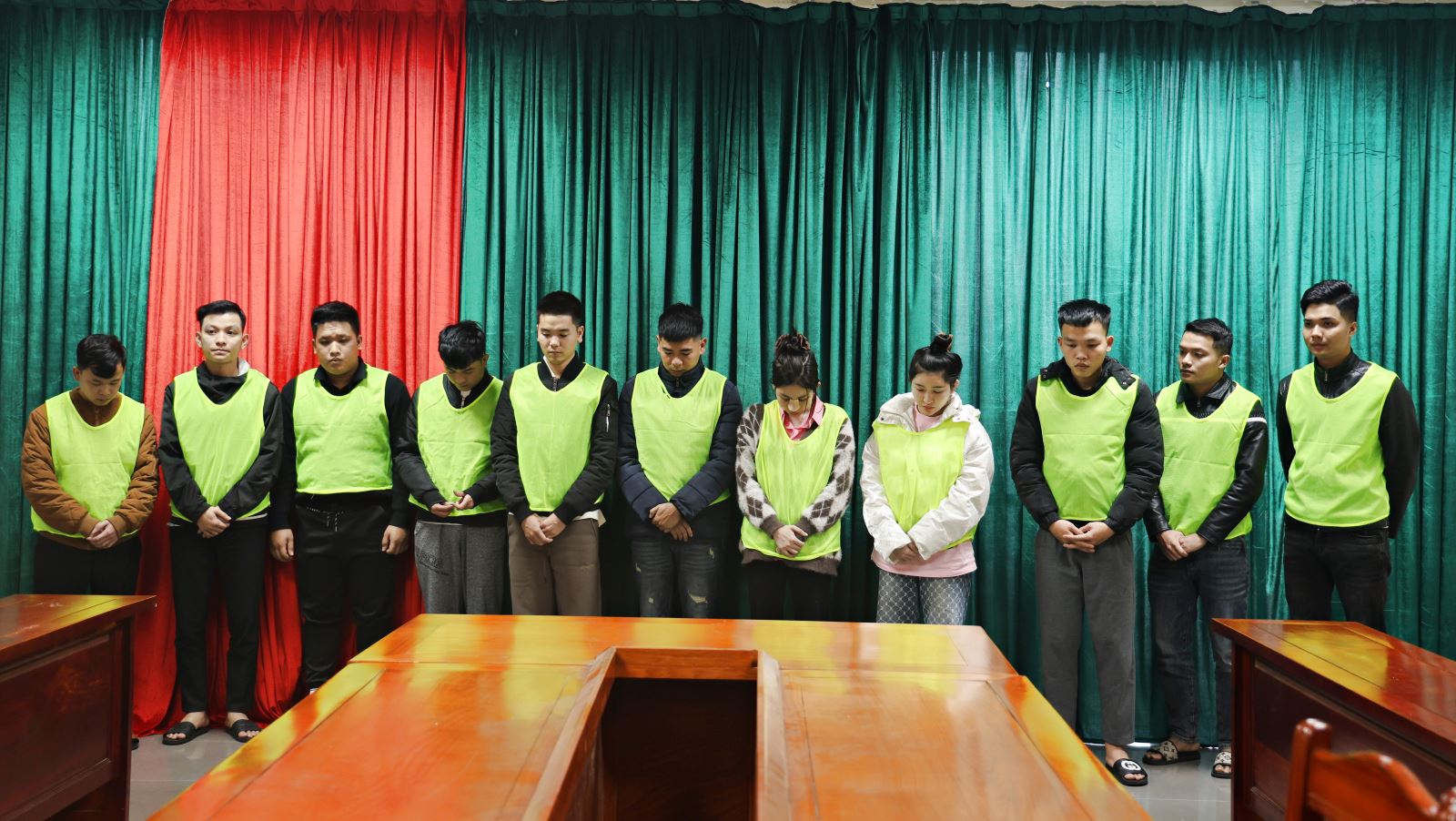 Đ&aacute;nh sập đường d&acirc;y hack Facebook, Zalo để lừa đảo chiếm đoạt gần 50 tỷ đồng- Ảnh 1.