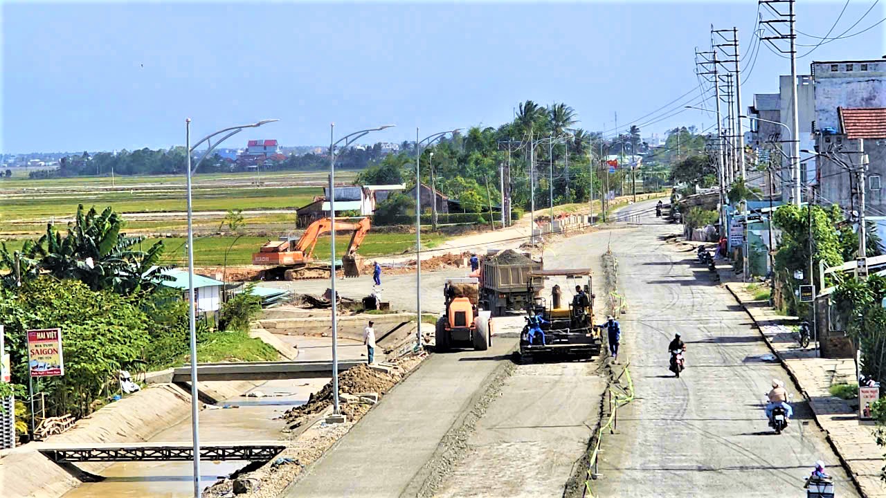 Kh&iacute; thế đầu năm mới tr&ecirc;n c&ocirc;ng trường cao tốc Ch&iacute; Thạnh - V&acirc;n Phong- Ảnh 13.