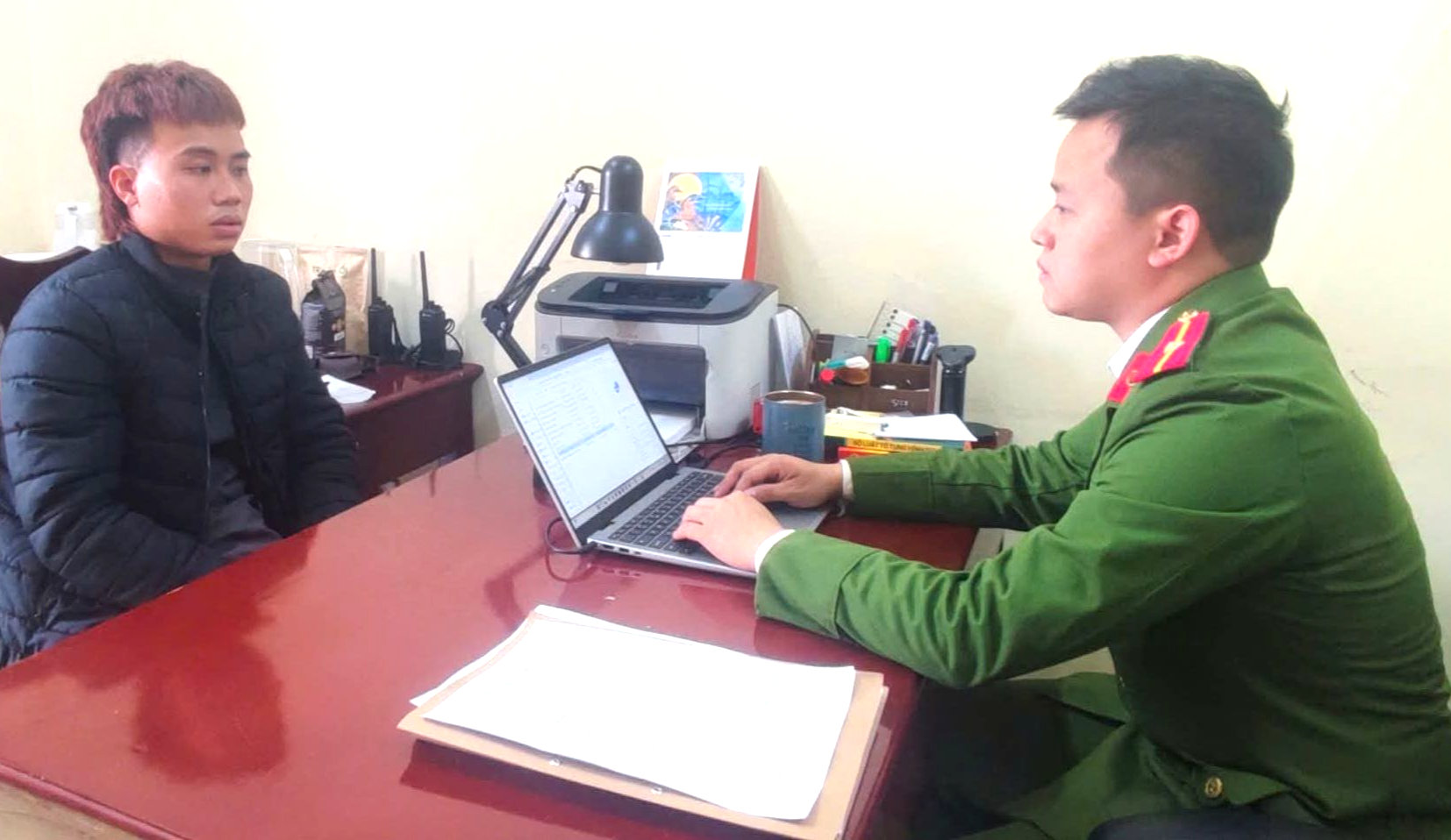 Ninh B&igrave;nh: Bắt giữ đối tượng truy n&atilde; về tội cố &yacute; g&acirc;y thương t&iacute;ch- Ảnh 1.