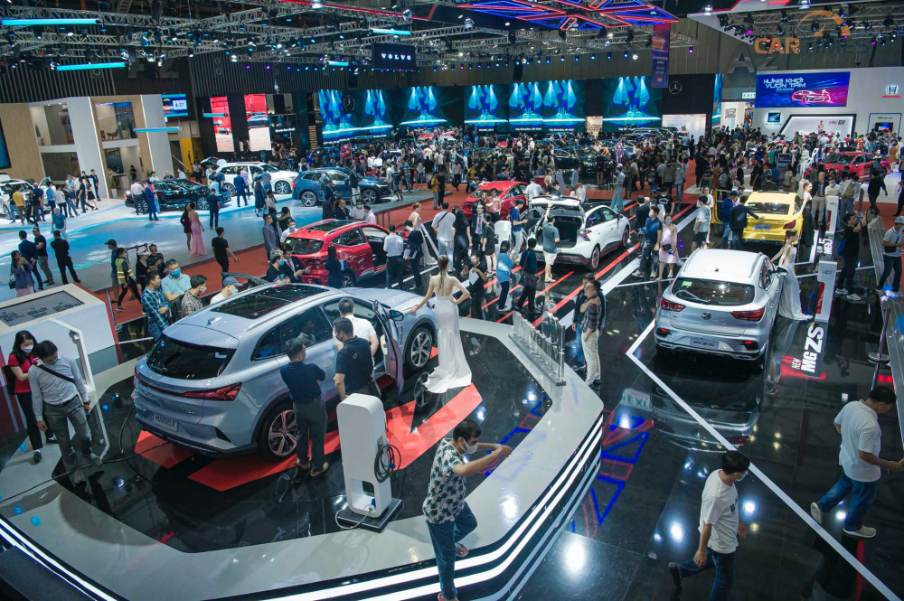 Xe điện làm thay đổi thứ hạng nhiều thương hiệu ô tô- Ảnh 1. Xe điện làm thay đổi thứ hạng nhiều thương hiệu ô tô- Ảnh 1.