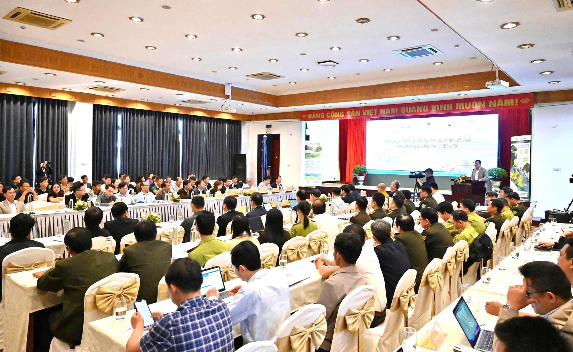 Huế: Lan tỏa thông điệp bảo tồn thiên nhiên là trách nhiệm của cộng đồng- Ảnh 1. Huế: Lan tỏa thông điệp bảo tồn thiên nhiên là trách nhiệm của cộng đồng- Ảnh 1.