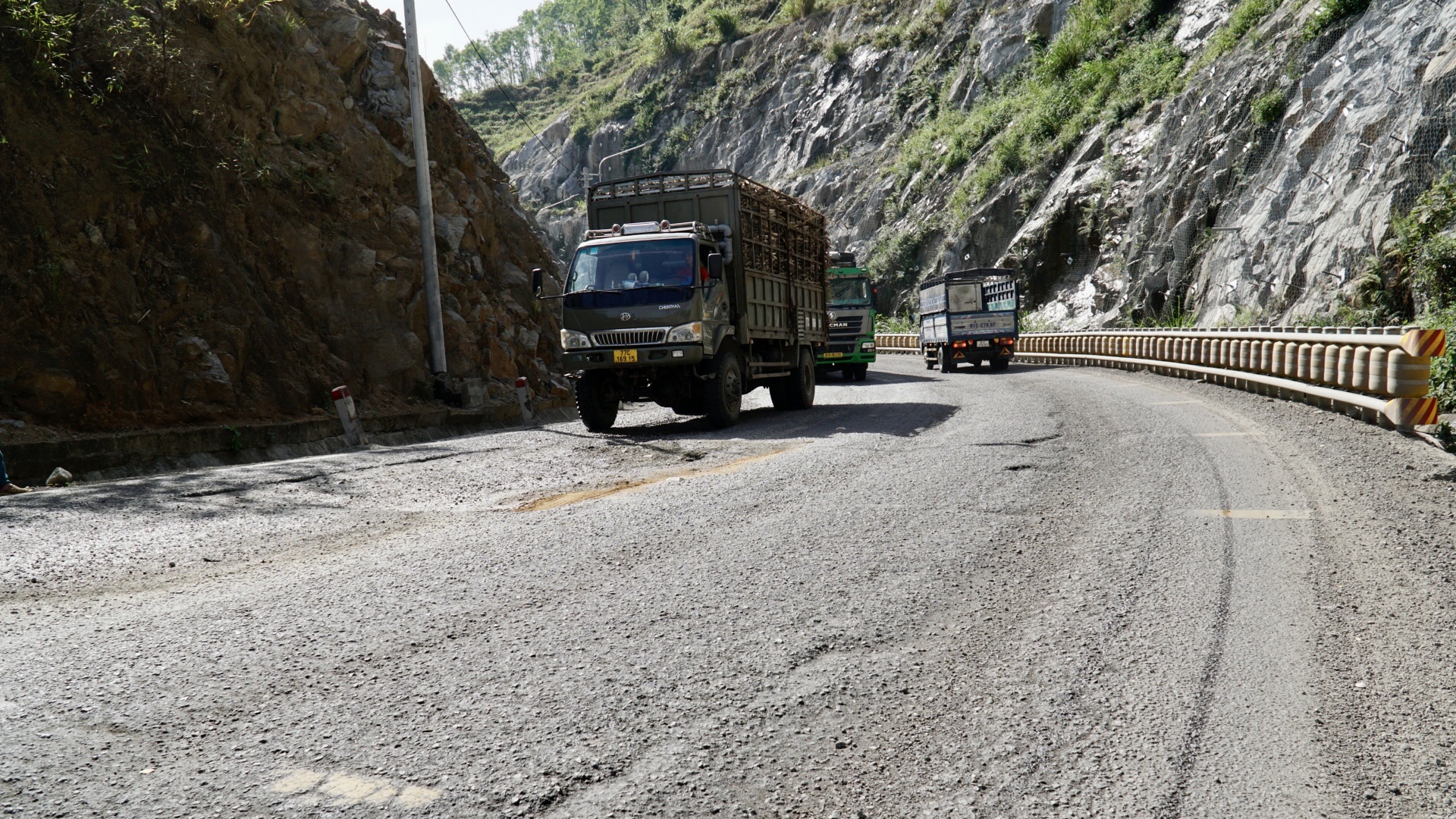 Gia Lai: Hết hạn sửa chữa, đ&egrave;o An Kh&ecirc; vẫn nham nhở ổ g&agrave;- Ảnh 3.