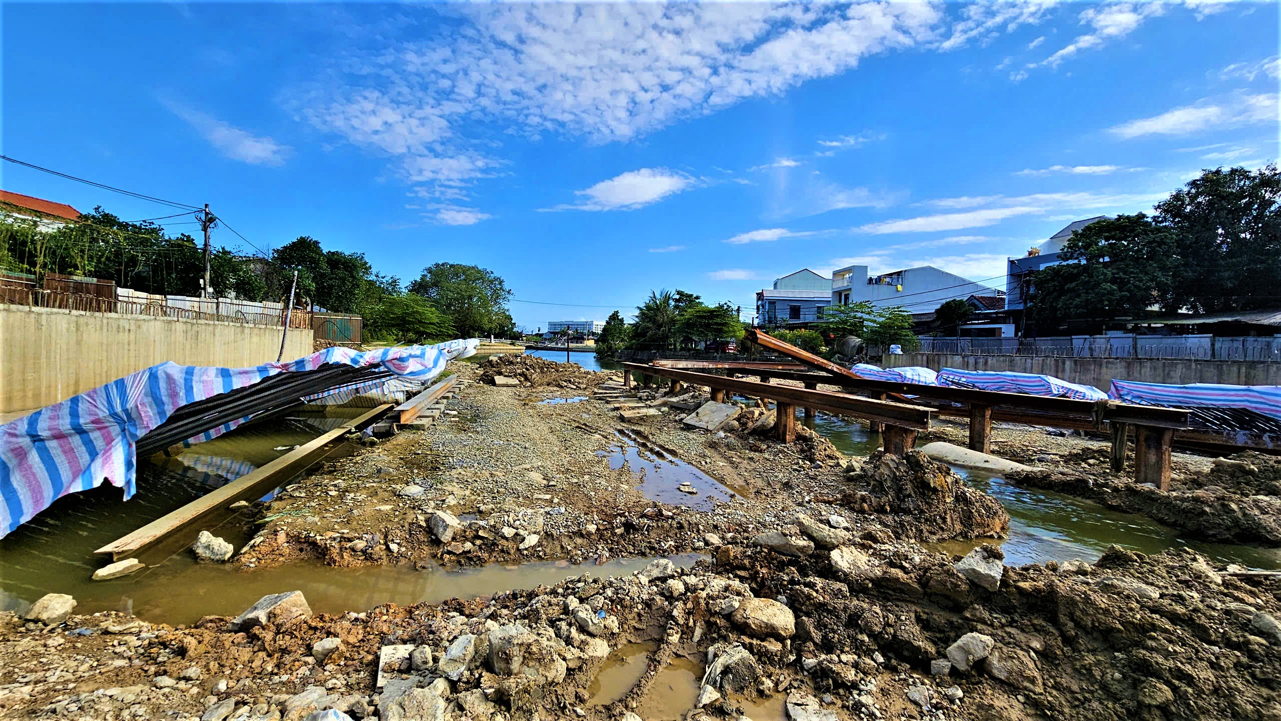 Cận cảnh dự &aacute;n cầu, đường 180 tỷ đồng ở Huế vướng mặt bằng, ngưng thi c&ocirc;ng- Ảnh 15.