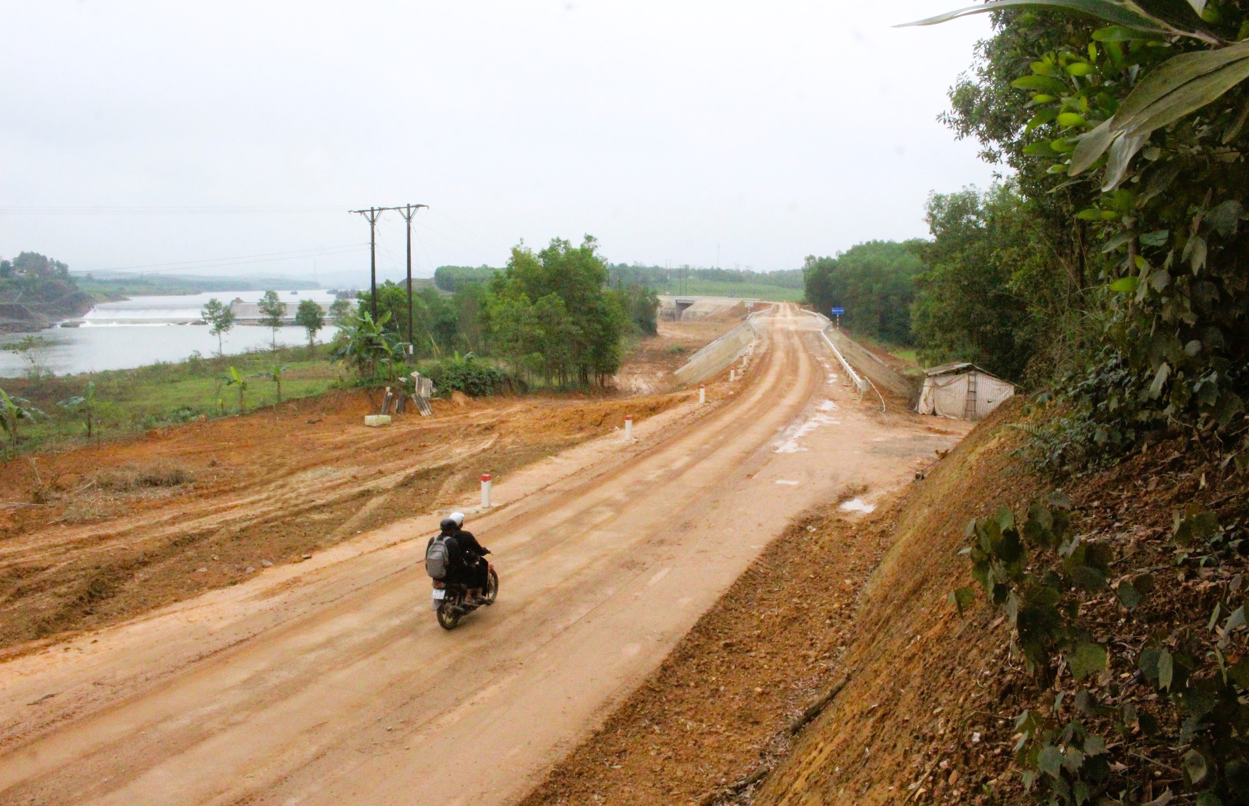Quảng Trị ho&agrave;n th&agrave;nh 3 c&acirc;y cầu dở dang nhiều năm trước Tết B&iacute;nh Ngọ- Ảnh 6.