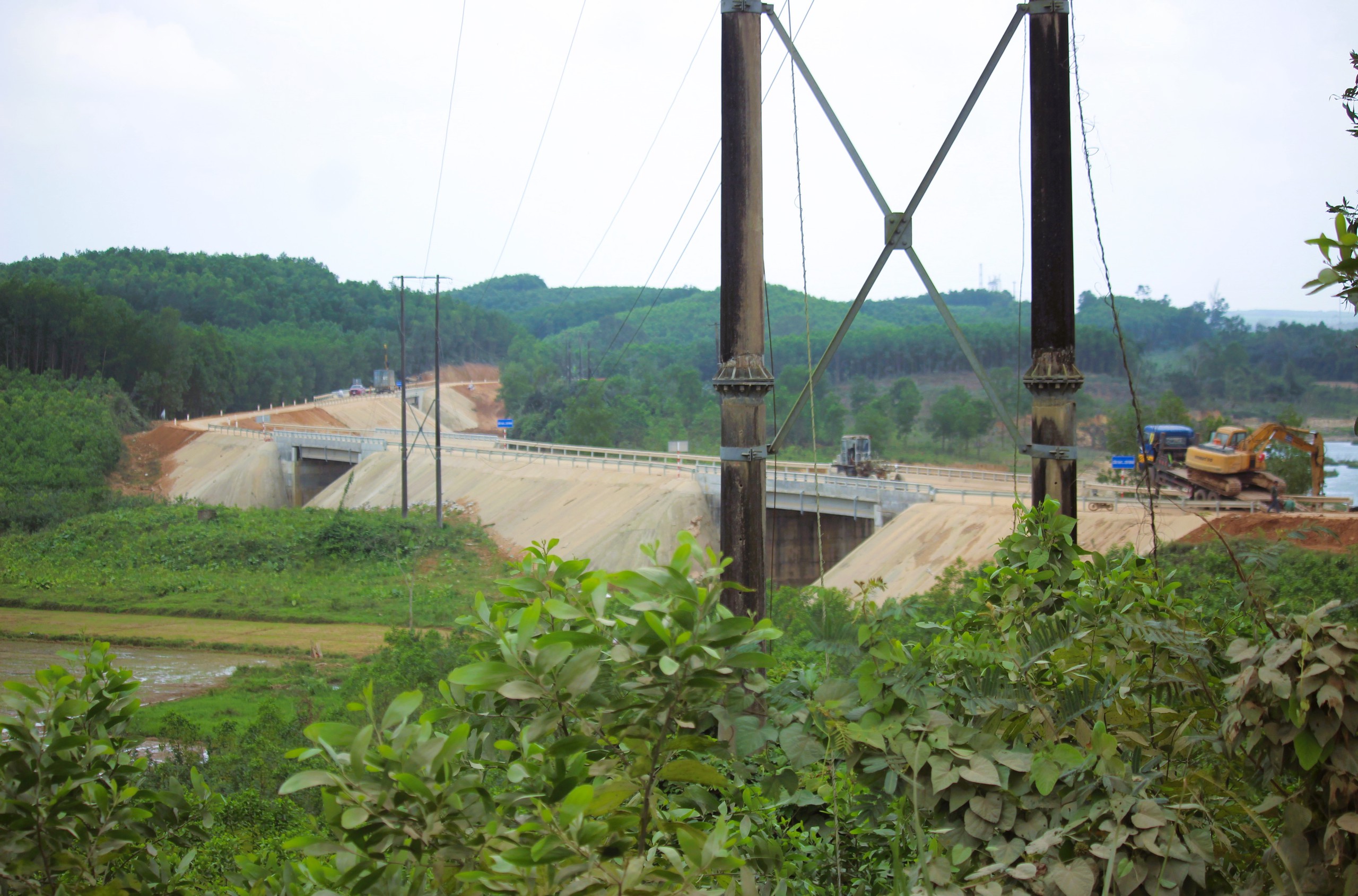 Quảng Trị ho&agrave;n th&agrave;nh 3 c&acirc;y cầu dở dang nhiều năm trước Tết B&iacute;nh Ngọ- Ảnh 8.