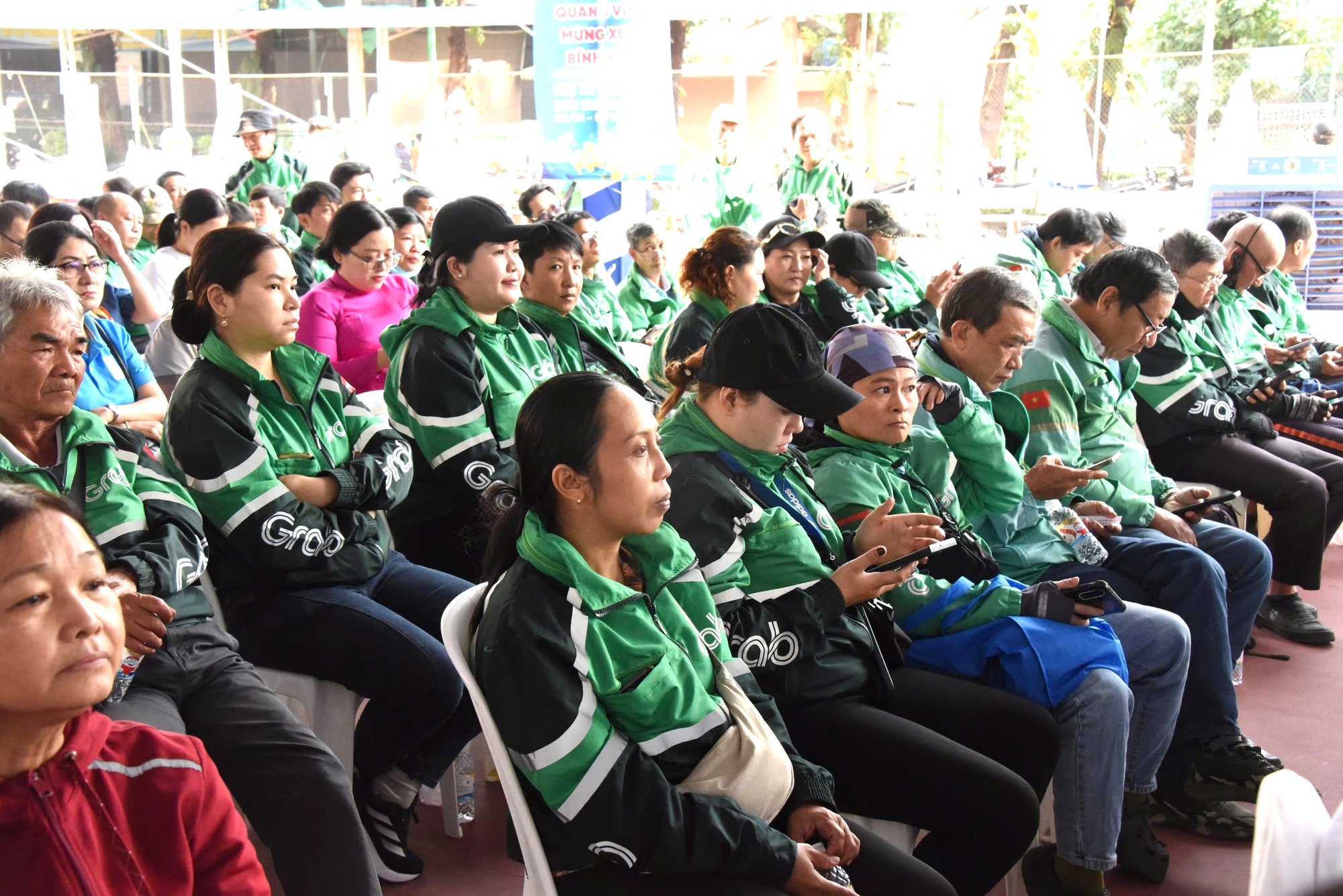 Chợ Tết C&ocirc;ng đo&agrave;n 2026 chăm lo 6.000 đo&agrave;n vi&ecirc;n, người lao động tại TP.HCM- Ảnh 2.