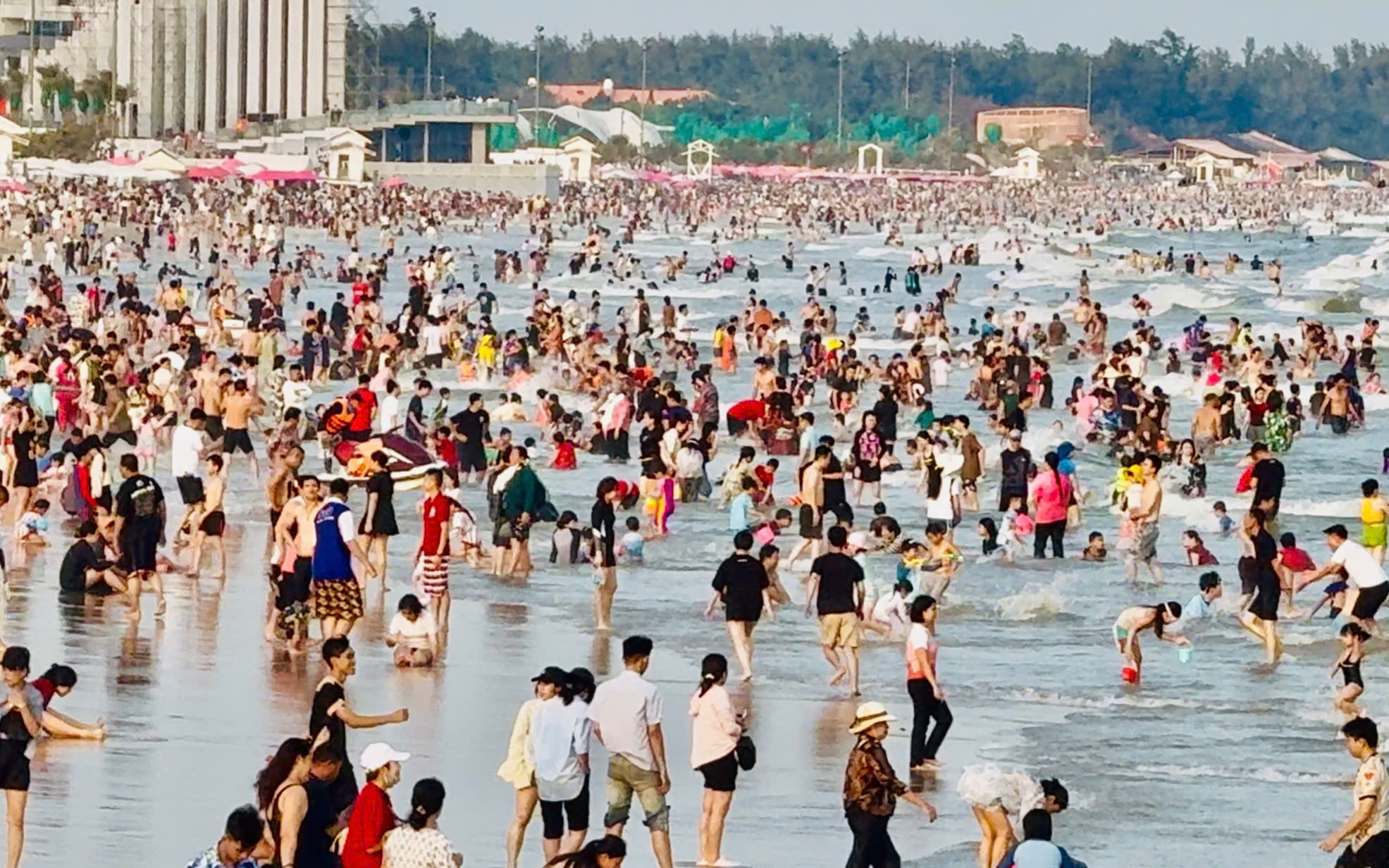 Du lịch Đồng Nai v&agrave; phố biển Vũng T&agrave;u s&ocirc;i động, doanh thu lớn dịp Tết dương lịch