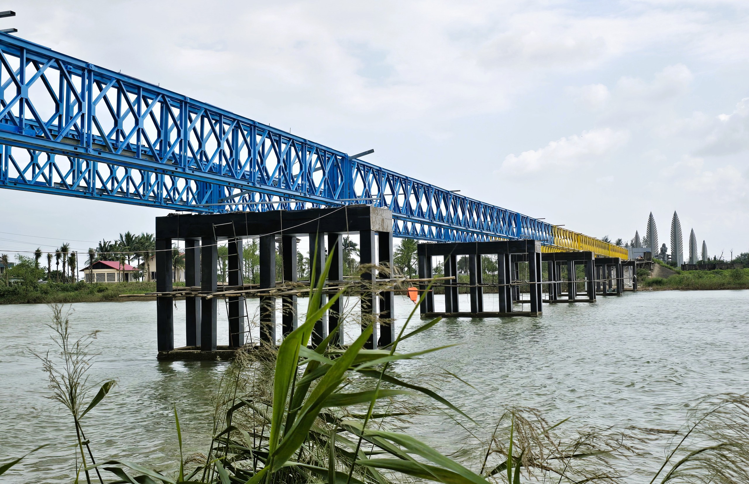 Công trình tu bổ cầu Hiền Lương thi công xuyên lễ, chạy nước rút về đích- Ảnh 10. Công trình tu bổ cầu Hiền Lương thi công xuyên lễ, chạy nước rút về đích- Ảnh 10.