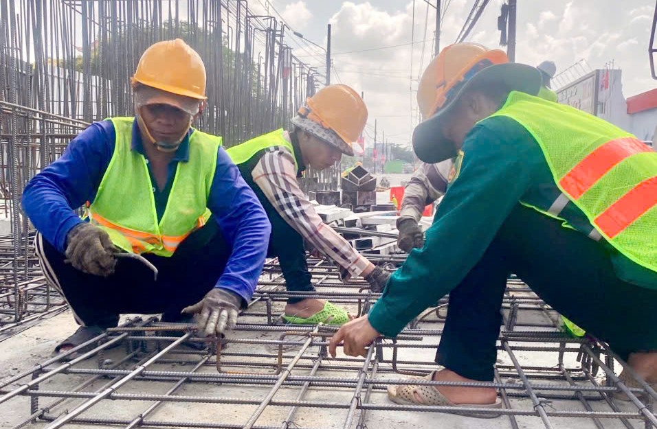 Quốc lộ 91 qua Cần Thơ: Giải ng&acirc;n hơn 2.500 tỷ đồng, thi c&ocirc;ng cầm chừng v&igrave; vướng mặt bằng- Ảnh 3.