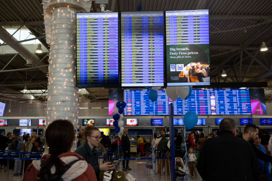 Hàng không Hy Lạp tê liệt do sập hệ thống vô tuyến- Ảnh 1. Hàng không Hy Lạp tê liệt do sập hệ thống vô tuyến- Ảnh 1.