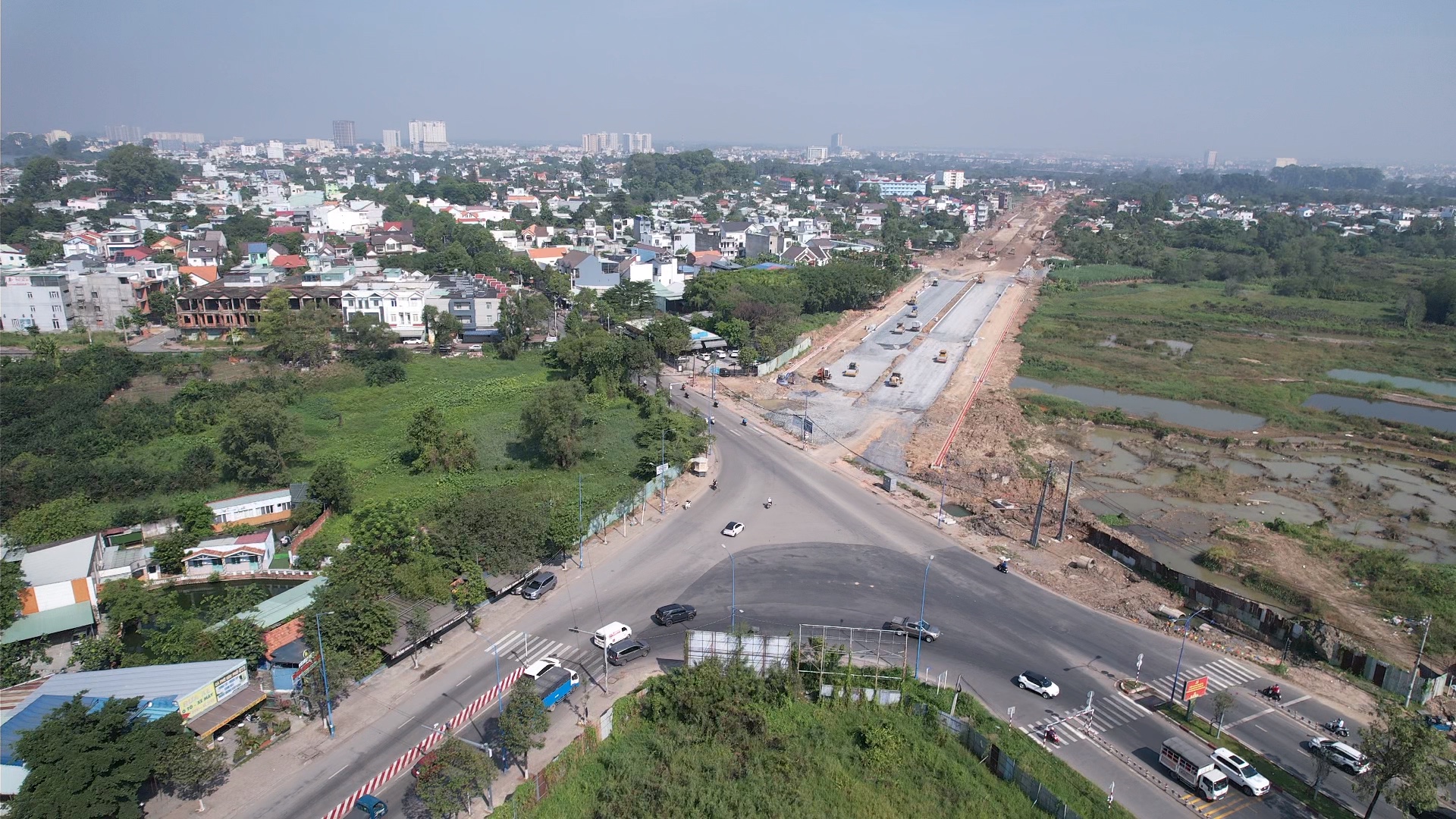 Đồng Nai lập tổ phản ứng nhanh, đặt mục tiêu đấu giá 72 khu đất trong năm 2026- Ảnh 2. Đồng Nai lập tổ phản ứng nhanh, đặt mục tiêu đấu giá 72 khu đất trong năm 2026- Ảnh 2.