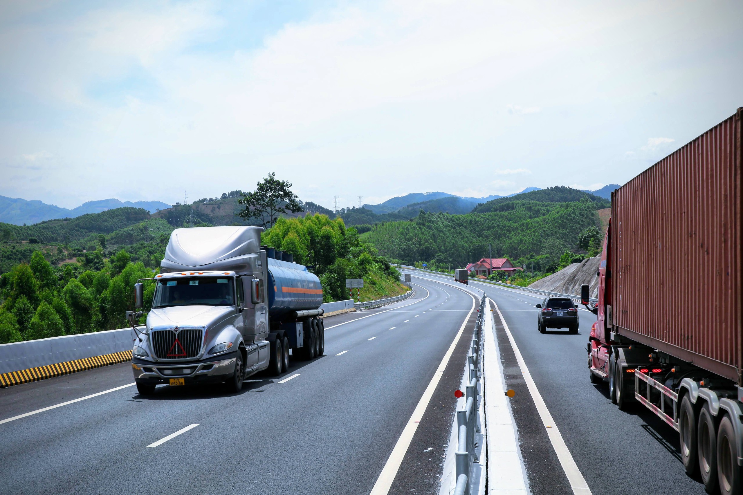 TS. L&ecirc; Xu&acirc;n Nghĩa: T&igrave;m lời giải nguồn lực ph&aacute;t triển hạ tầng từ m&ocirc; h&igrave;nh huy động vốn mới- Ảnh 2.