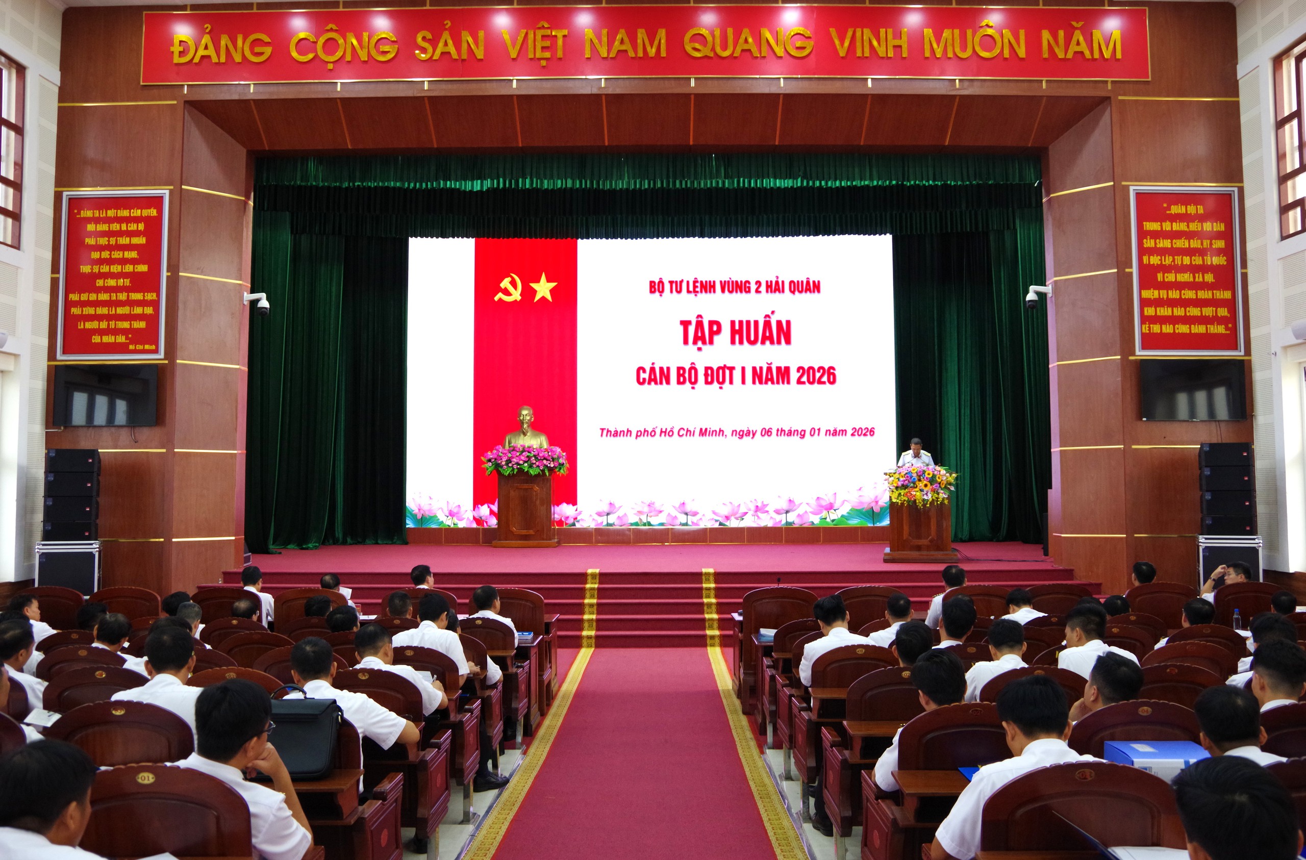 Tập huấn c&aacute;n bộ, n&acirc;ng cao sức mạnh tổng hợp V&ugrave;ng 2 Hải qu&acirc;n- Ảnh 1.