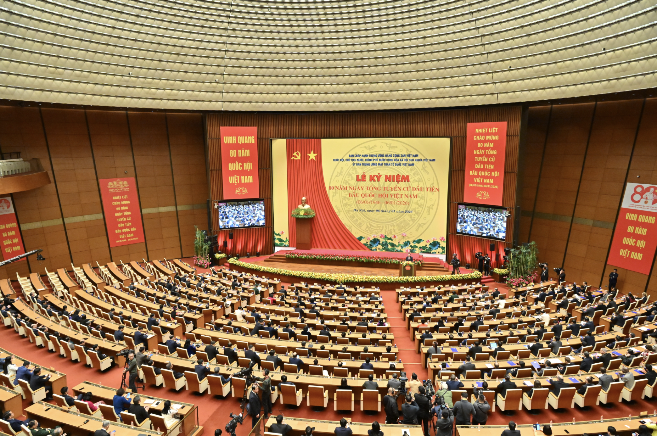 Trong ho&agrave;n cảnh n&agrave;o, Quốc hội đều xứng đ&aacute;ng l&agrave; cơ quan đại biểu cao nhất của nh&acirc;n d&acirc;n- Ảnh 5.