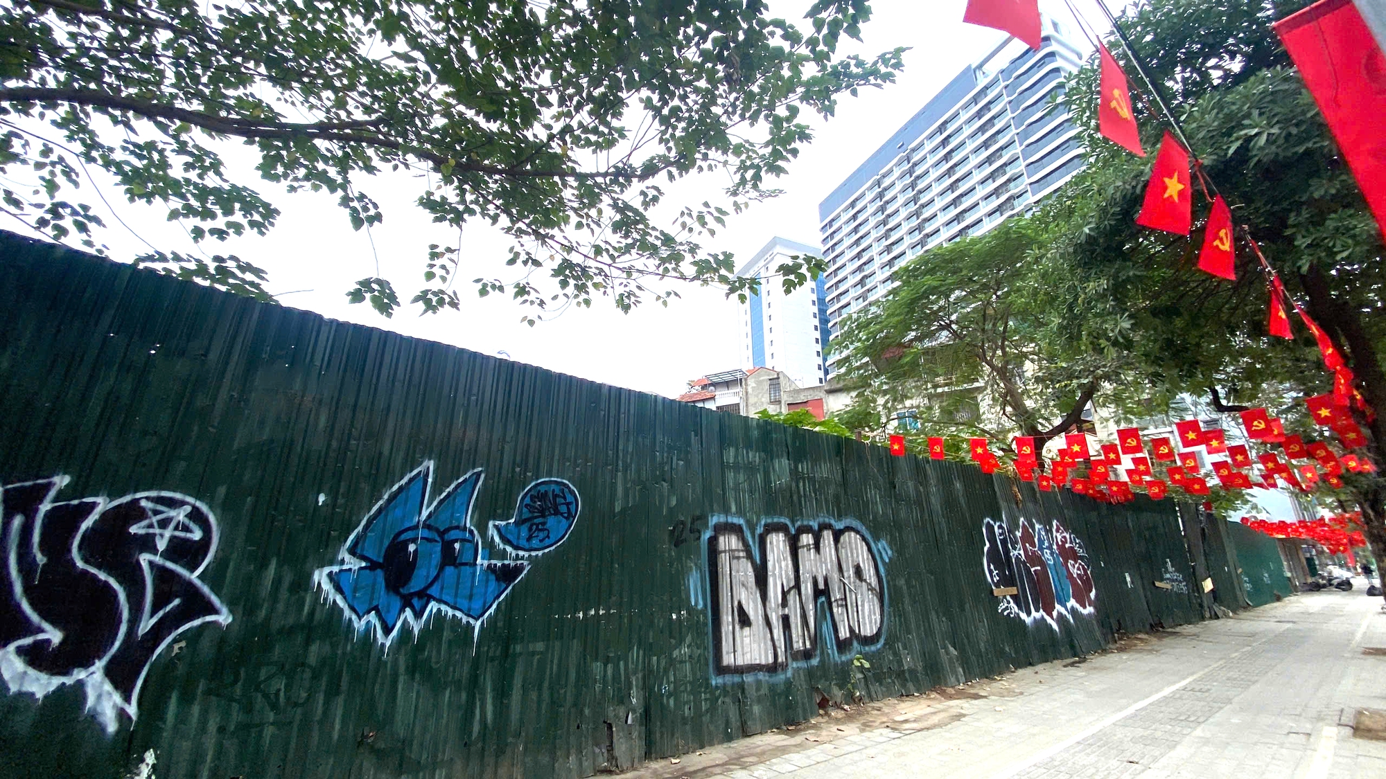 Hà Nội thu hồi hơn 1.000m2 "đất vàng" trên phố Văn Cao- Ảnh 1.