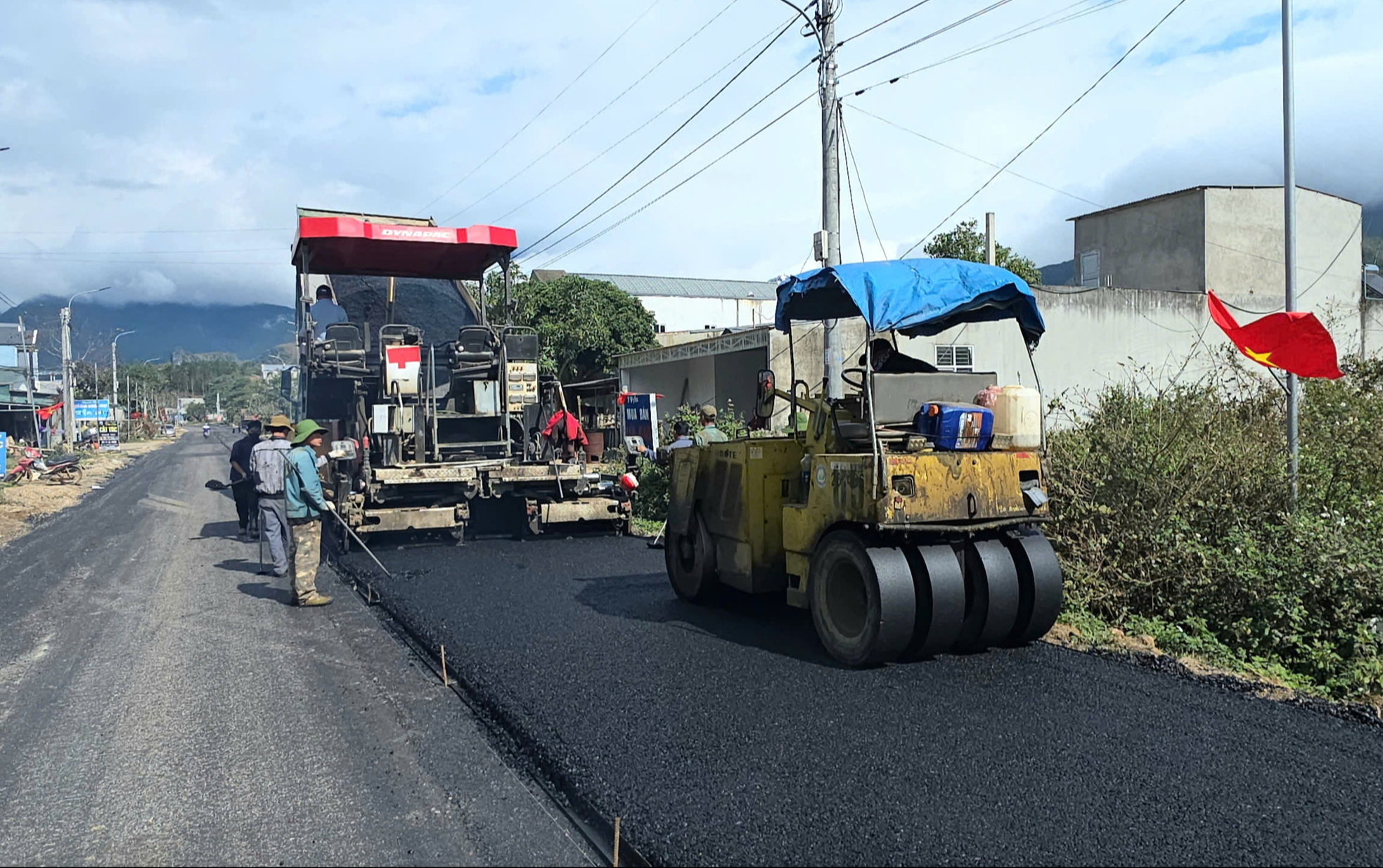 Lai Ch&acirc;u tăng tốc sửa chữa quốc lộ 32, bảo đảm giao th&ocirc;ng dịp Tết Nguy&ecirc;n đ&aacute;n- Ảnh 2.
