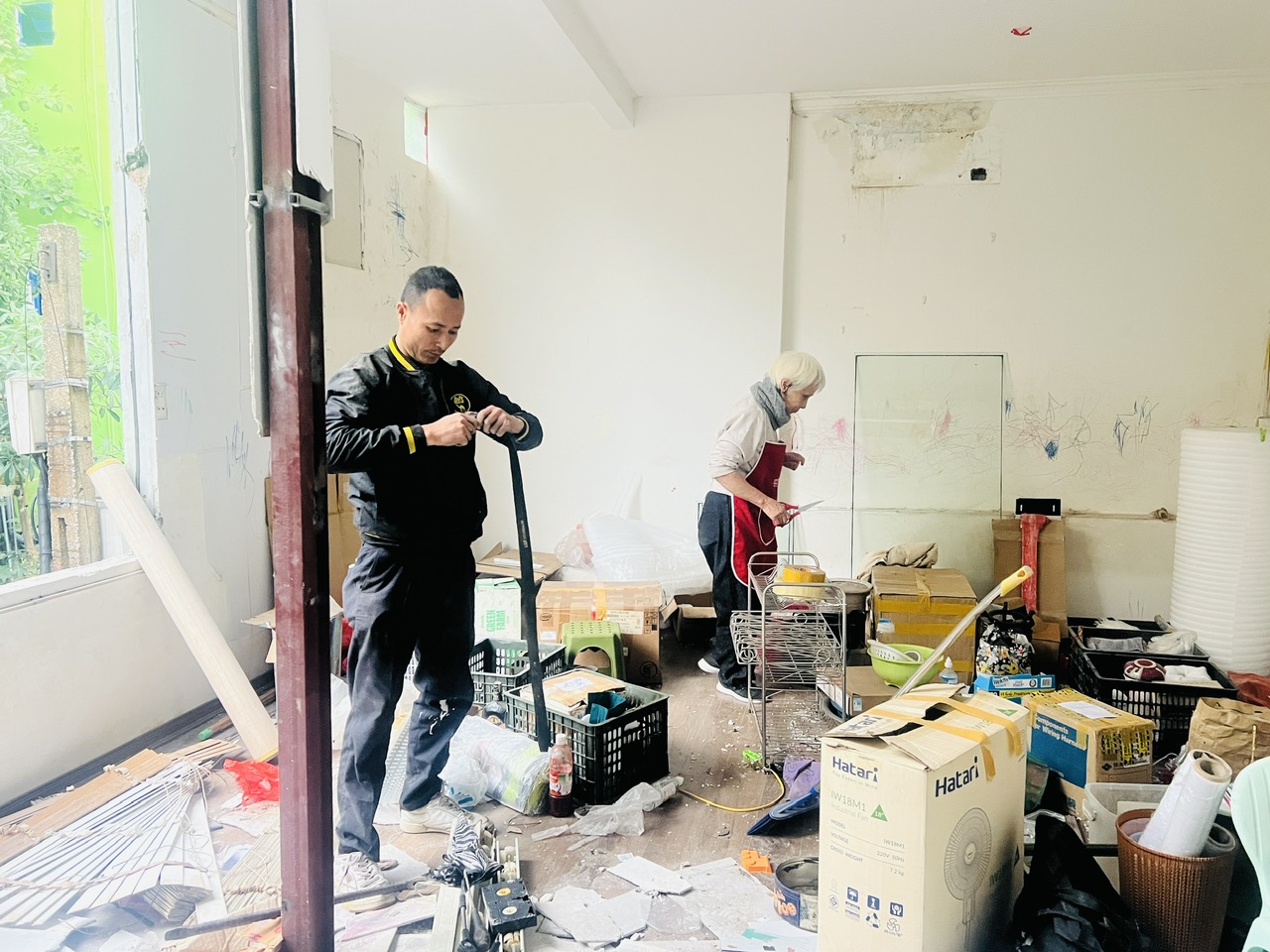 Hà Nội: Người dân hối hả di dời, bàn giao mặt bằng làm quảng trường phía Đông hồ Hoàn Kiếm- Ảnh 6. Hà Nội: Người dân hối hả di dời, bàn giao mặt bằng làm quảng trường phía Đông hồ Hoàn Kiếm- Ảnh 6.