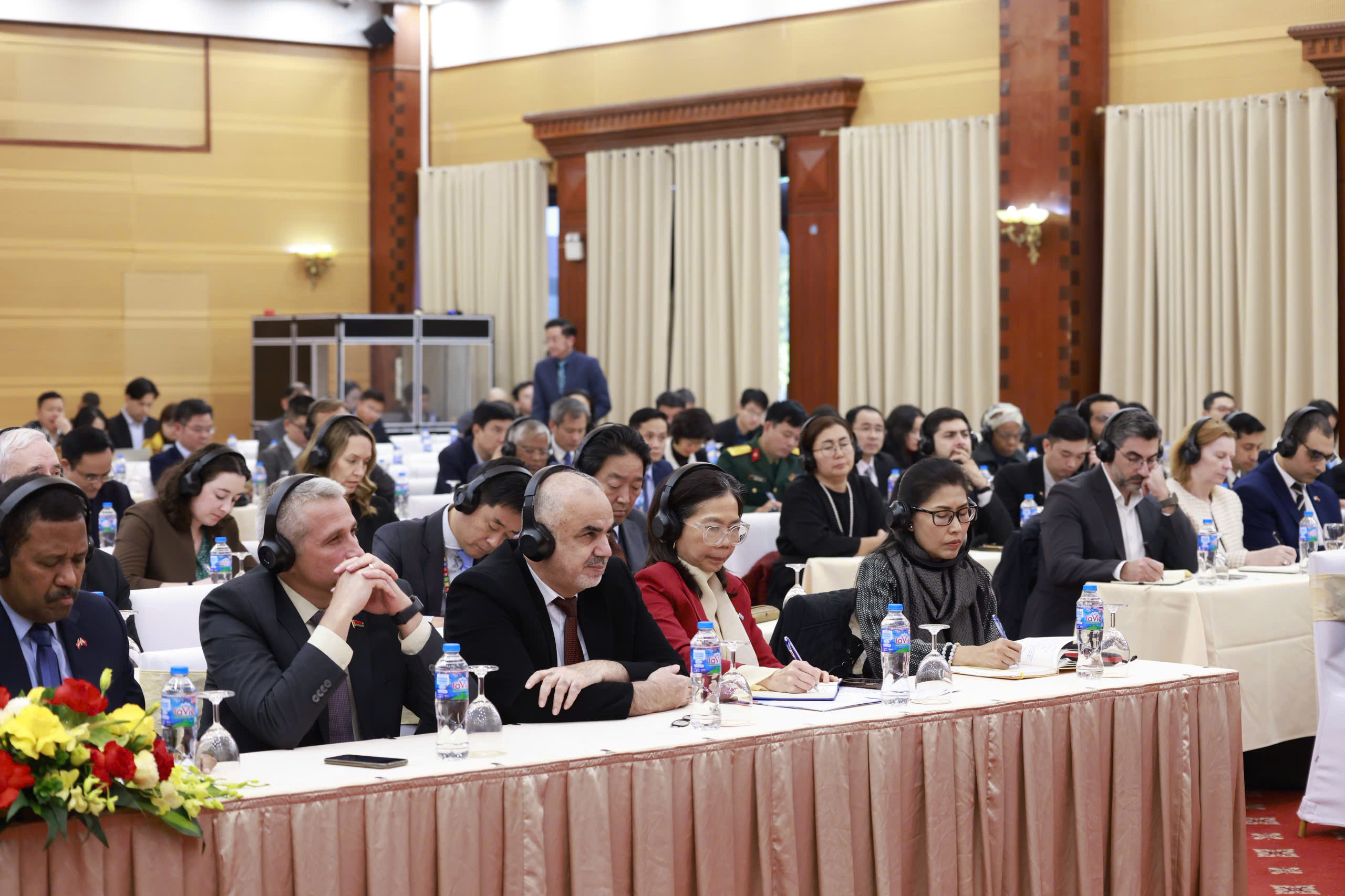 Việt Nam th&ocirc;ng tin tới bạn b&egrave; quốc tế về việc tổ chức Đại hội Đảng lần thứ XIV- Ảnh 3.