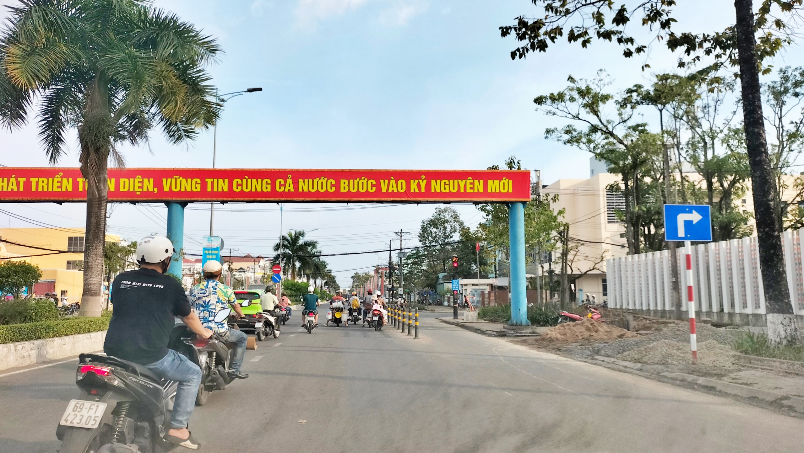 C&agrave; Mau: Th&iacute; điểm lắp đặt h&agrave;ng r&agrave;o ph&acirc;n c&aacute;ch tại một số n&uacute;t giao- Ảnh 2.