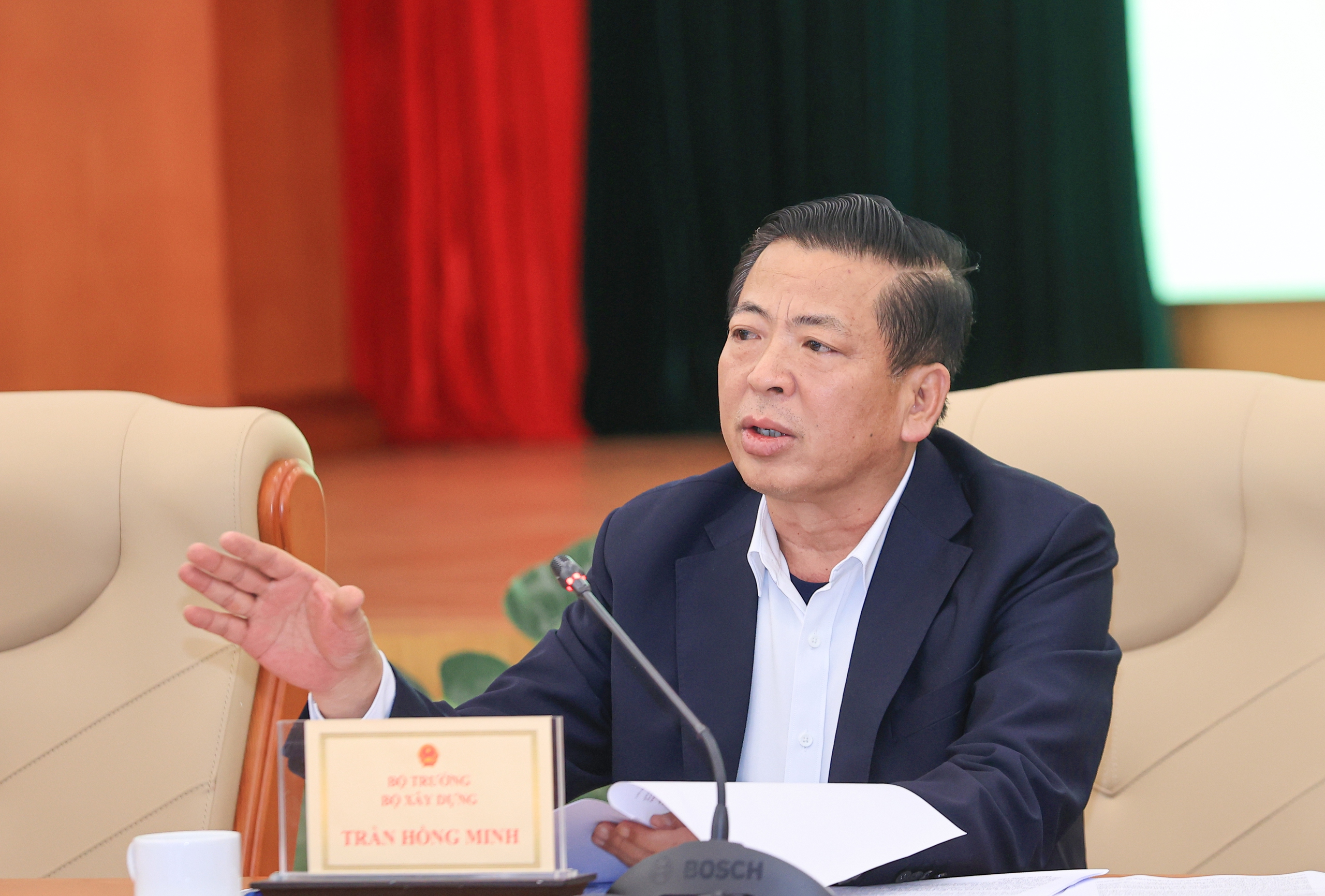 Bộ trưởng X&acirc;y dựng: Tham nhũng l&agrave; &ldquo;giặc nội x&acirc;m&rdquo;, phải đấu tranh ki&ecirc;n tr&igrave;, quyết liệt- Ảnh 2.