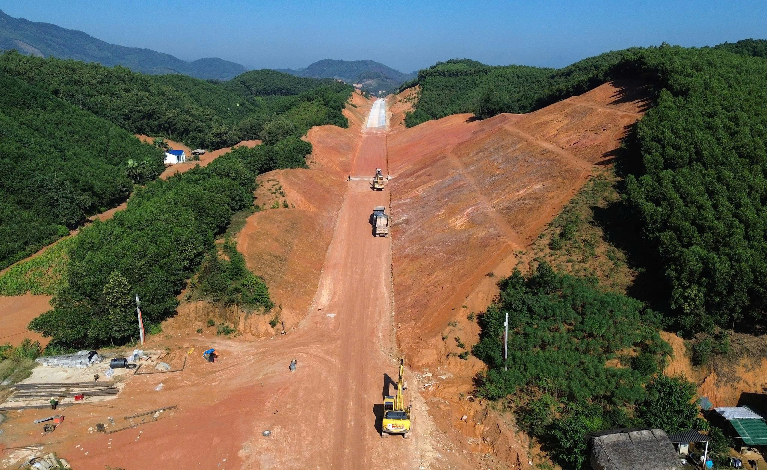 Bộ Xây dựng thúc tiến độ dự án đường Hồ Chí Minh qua Thái Nguyên, Tuyên Quang- Ảnh 1. Bộ Xây dựng thúc tiến độ dự án đường Hồ Chí Minh qua Thái Nguyên, Tuyên Quang- Ảnh 1.