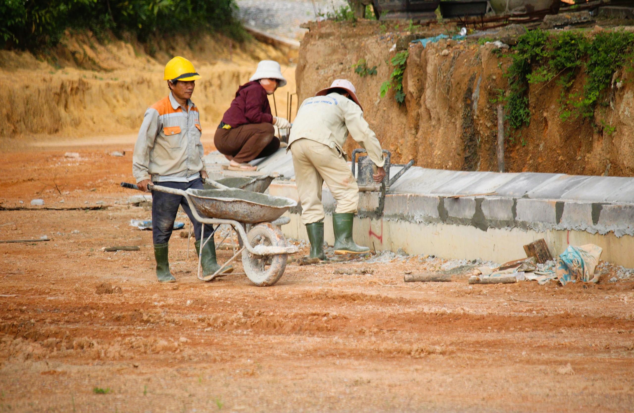 Hai tuyến đường dở dang nhiều năm ở Quảng Trị sắp ho&agrave;n th&agrave;nh- Ảnh 15.