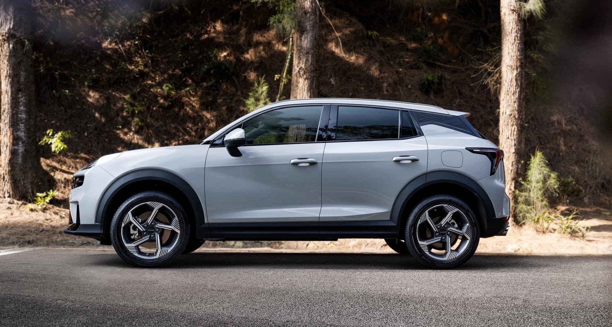 Xe gầm cao đô thị: Mua Honda HR-V hay Lynk & Co 06?- Ảnh 5.