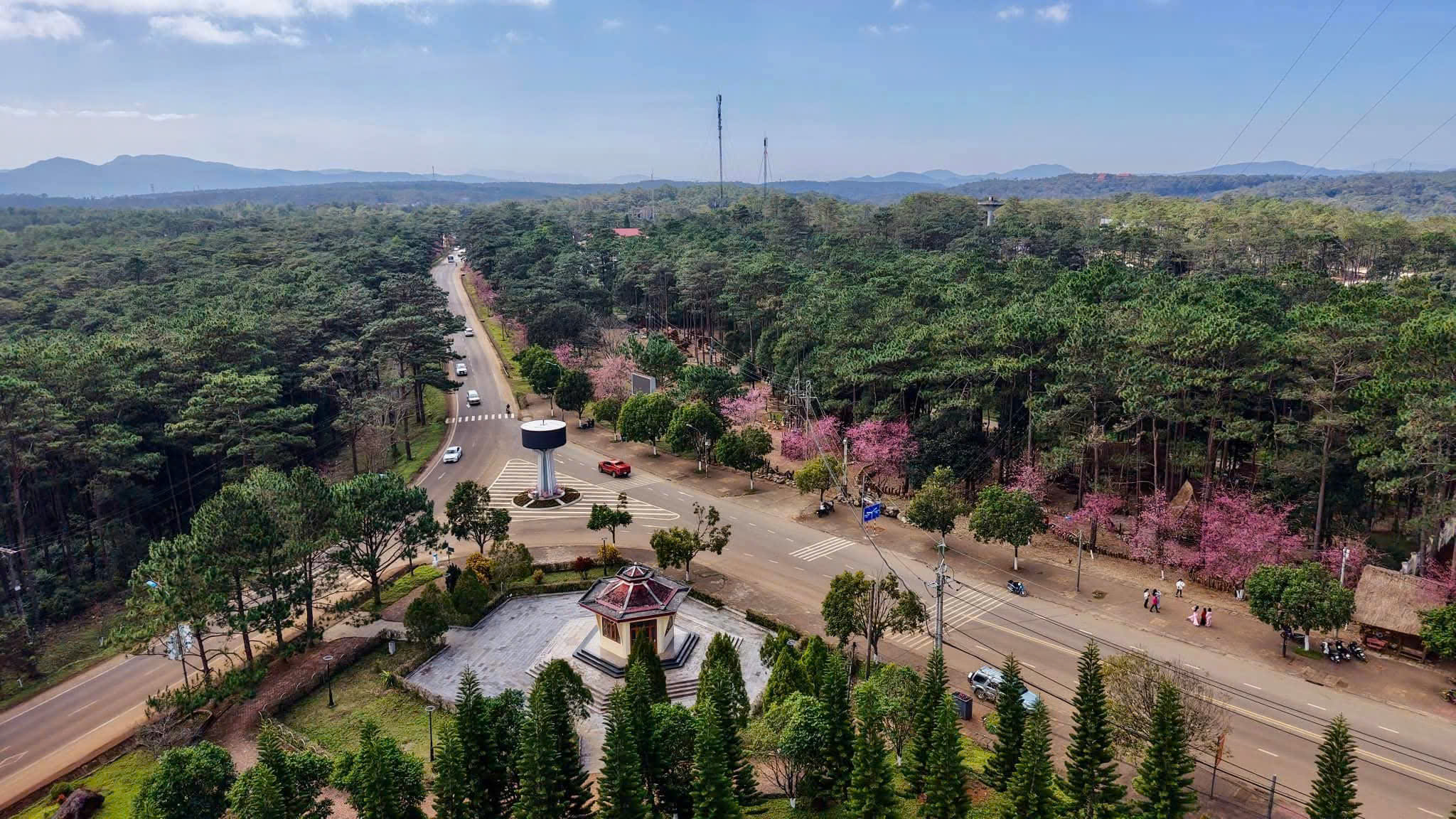 Quảng Ngãi ký hợp đồng với các nhà đầu tư thực hiện 3 khu đô thị gần 27.000 tỷ đồng- Ảnh 5.