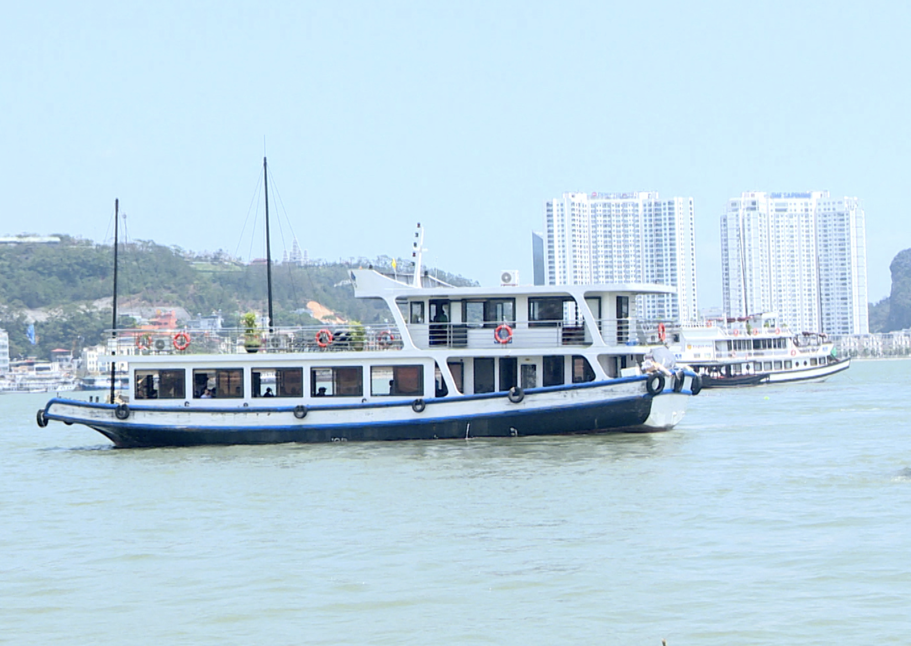 Đề xuất miễn thủ tục cấp phép vào, rời cảng đối với tàu chở khách VR-SB- Ảnh 1. Đề xuất miễn thủ tục cấp phép vào, rời cảng đối với tàu chở khách VR-SB- Ảnh 1.