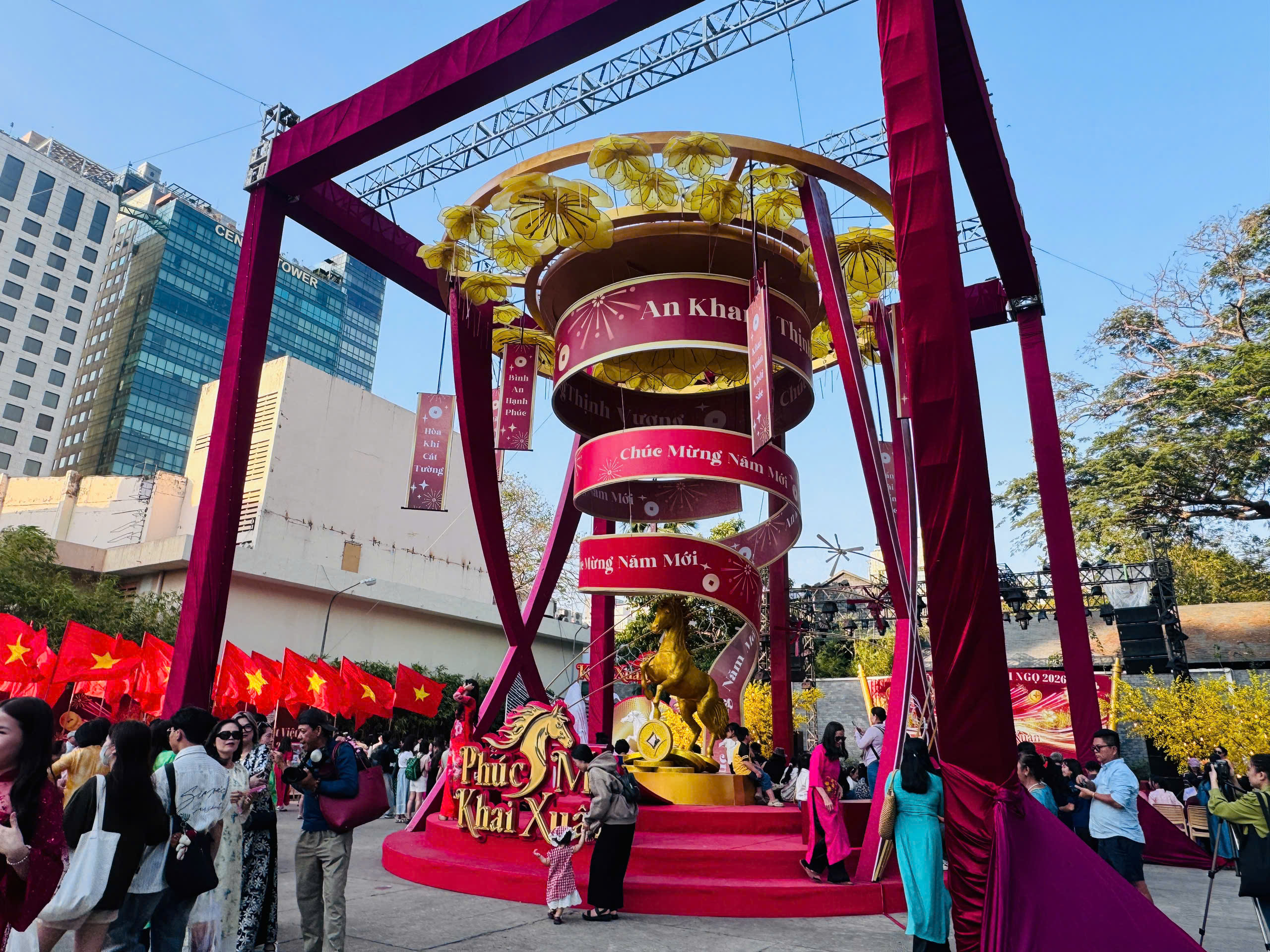 Khai mạc Lễ hội Tết Việt B&iacute;nh Ngọ 2026 ở TP.HCM: "Đẹp xưa trong rạng rỡ h&ocirc;m nay"- Ảnh 3.