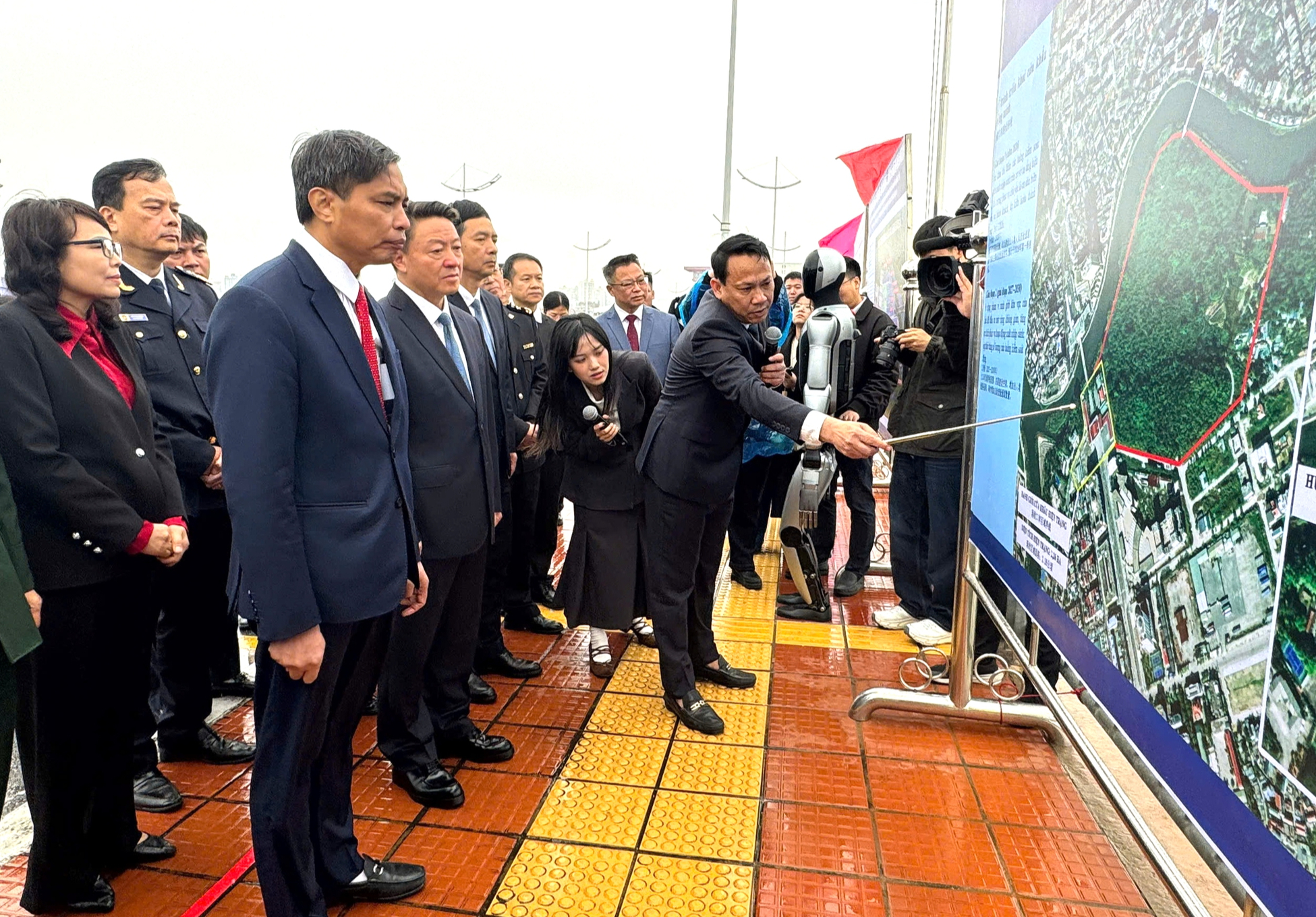 Quảng Ninh: Khởi c&ocirc;ng x&acirc;y dựng cửa khẩu th&ocirc;ng minh M&oacute;ng C&aacute;i - Đ&ocirc;ng Hưng- Ảnh 2.