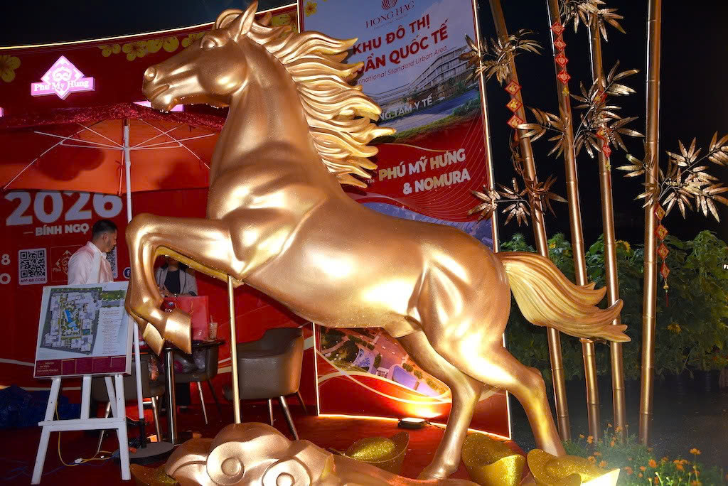 Hội hoa xu&acirc;n Ph&uacute; Mỹ Hưng, chợ hoa B&igrave;nh Đ&ocirc;ng mở cửa, giữ trọn &ldquo;hồn Xu&acirc;n&rdquo; S&agrave;i G&ograve;n- Ảnh 8.