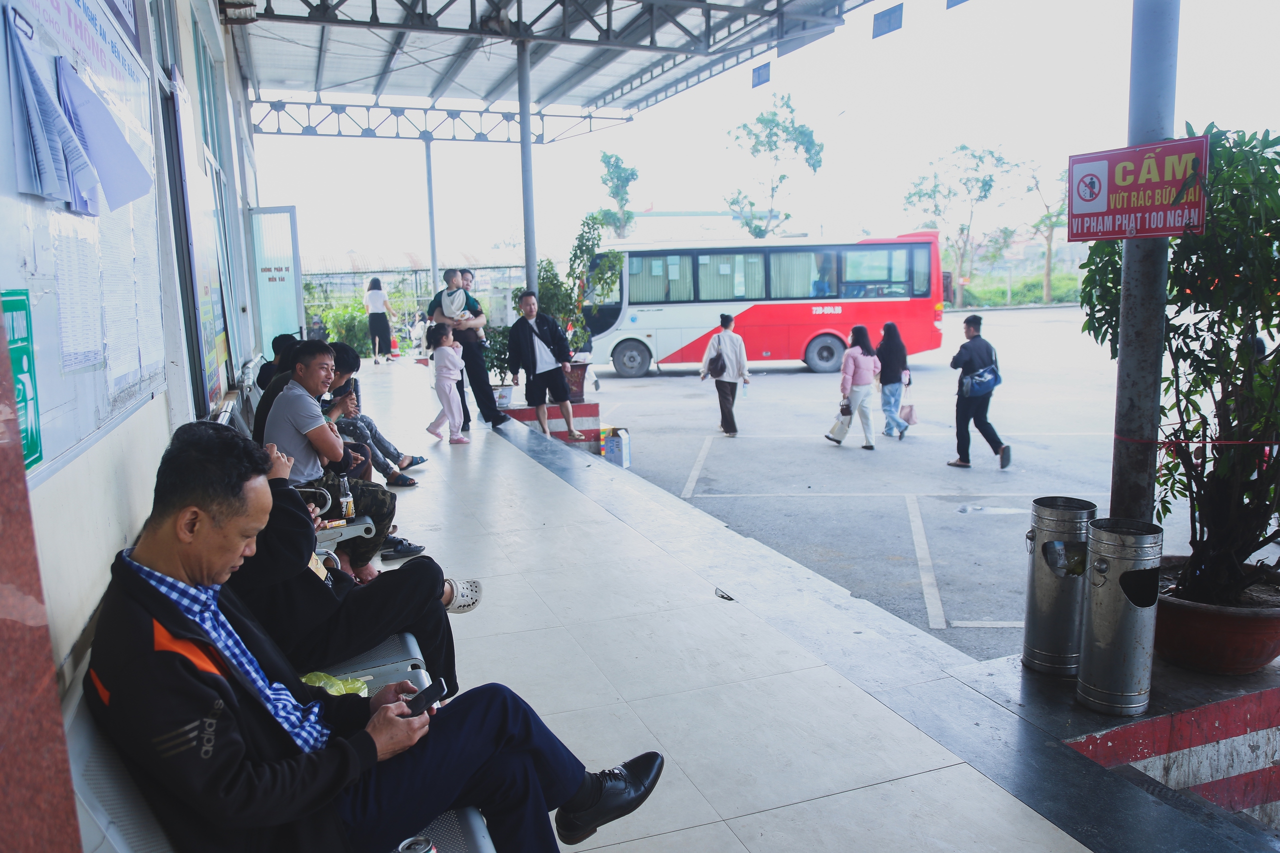 Nghệ An: Tăng chuyến, kh&ocirc;ng tăng gi&aacute; v&eacute; phục vụ h&agrave;nh kh&aacute;ch về qu&ecirc; đ&oacute;n Tết- Ảnh 1.