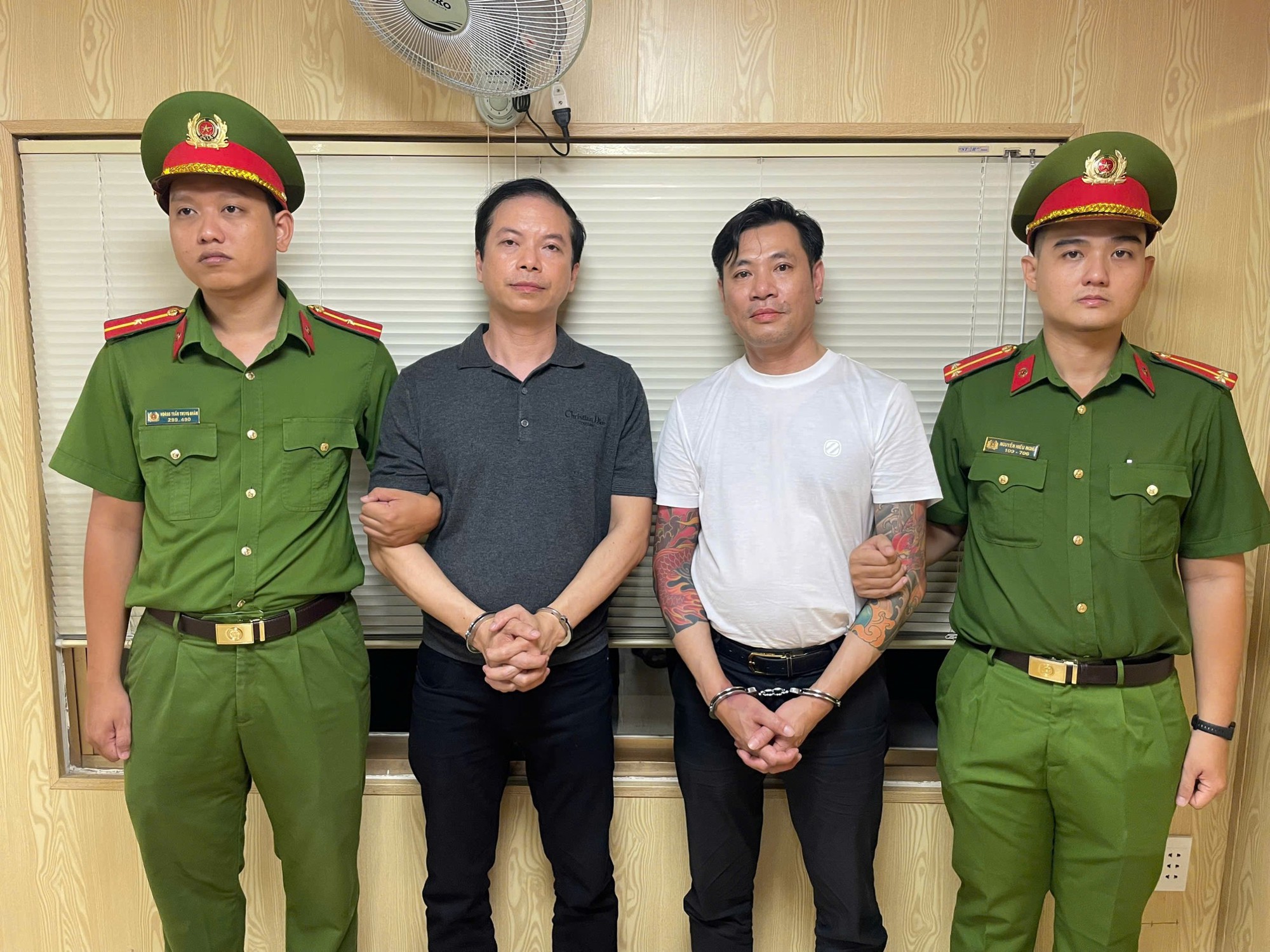 TP.HCM: Bắt giữ khẩn cấp hai đối tượng g&acirc;y rối trật tự sau va chạm- Ảnh 1.