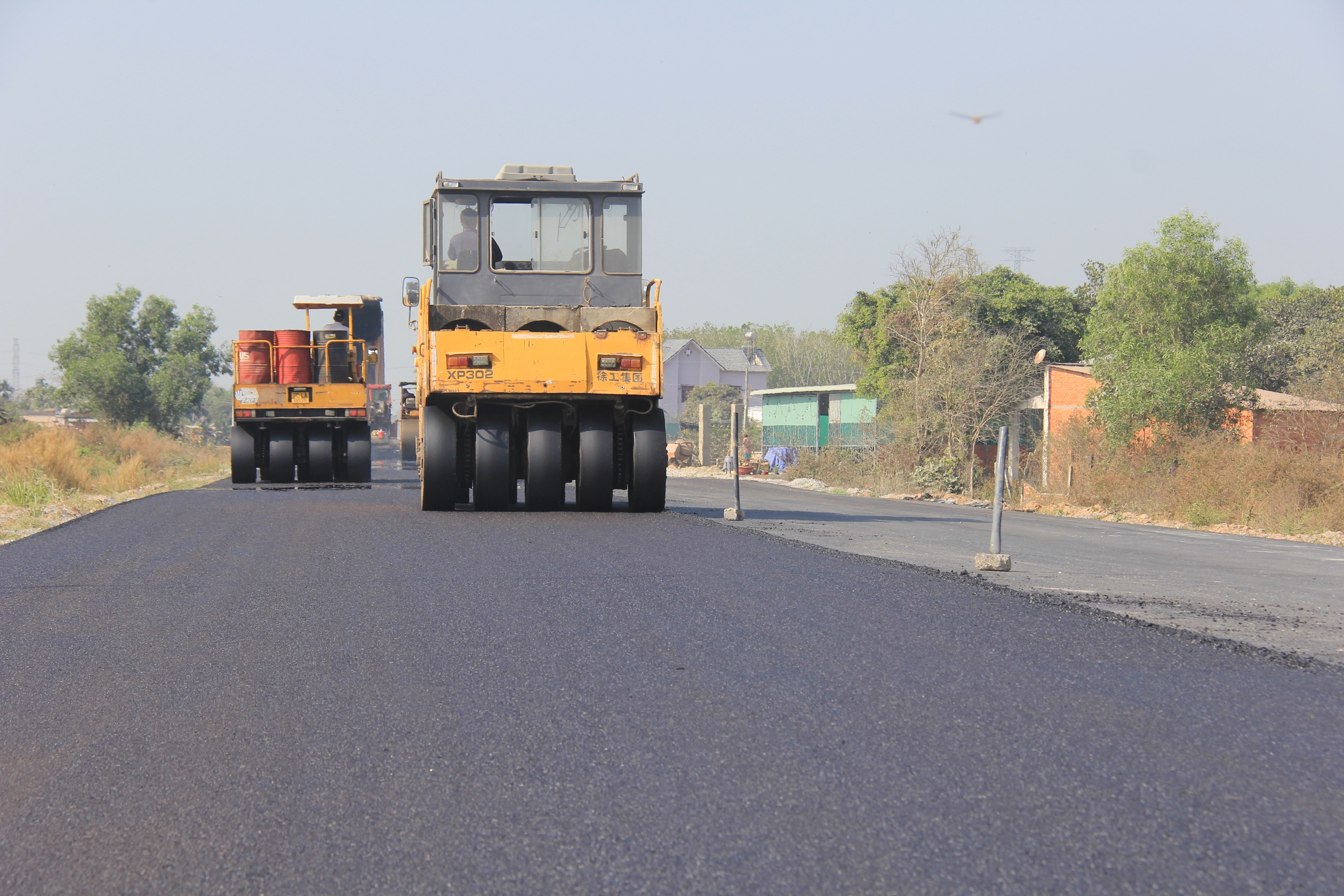 Sôi động công trường đường Hồ Chí Minh đoạn Chơn Thành - Đức Hòa ngày cận Tết- Ảnh 3. Sôi động công trường đường Hồ Chí Minh đoạn Chơn Thành - Đức Hòa ngày cận Tết- Ảnh 3.