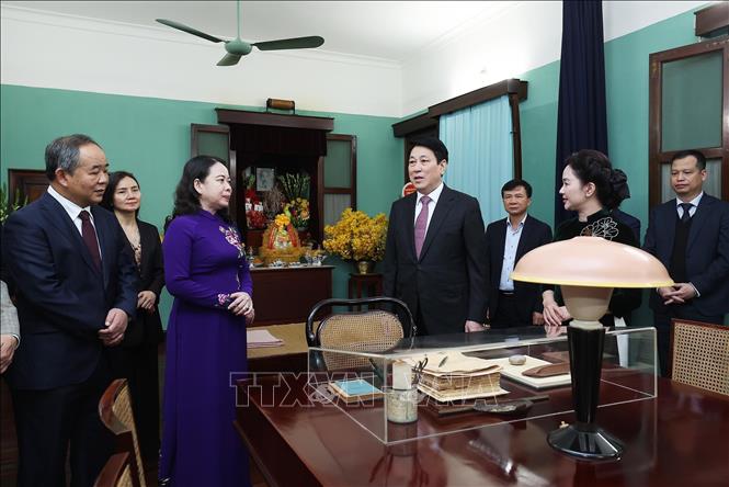 Chủ tịch nước Lương Cường d&acirc;ng hương tưởng niệm Chủ tịch Hồ Ch&iacute; Minh tại Di t&iacute;ch Nh&agrave; 67- Ảnh 3.