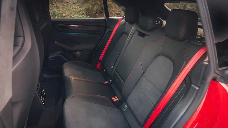 SUV điện Porsche đạt tốc độ 100km/h chỉ trong 3,6 giây- Ảnh 8.