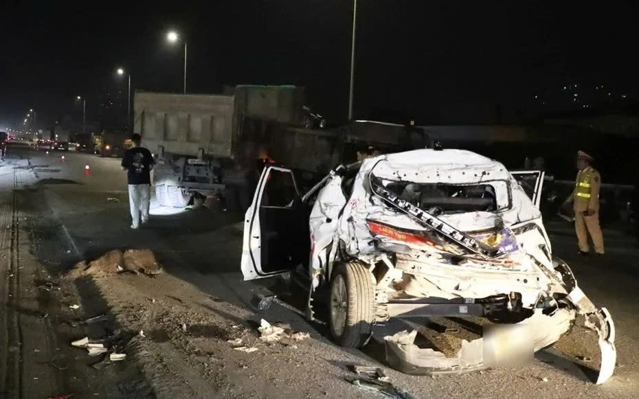 Lái xe đường dài ngày Tết, mệt mỏi là kẻ thù số một- Ảnh 1. Lái xe đường dài ngày Tết, mệt mỏi là kẻ thù số một- Ảnh 1.