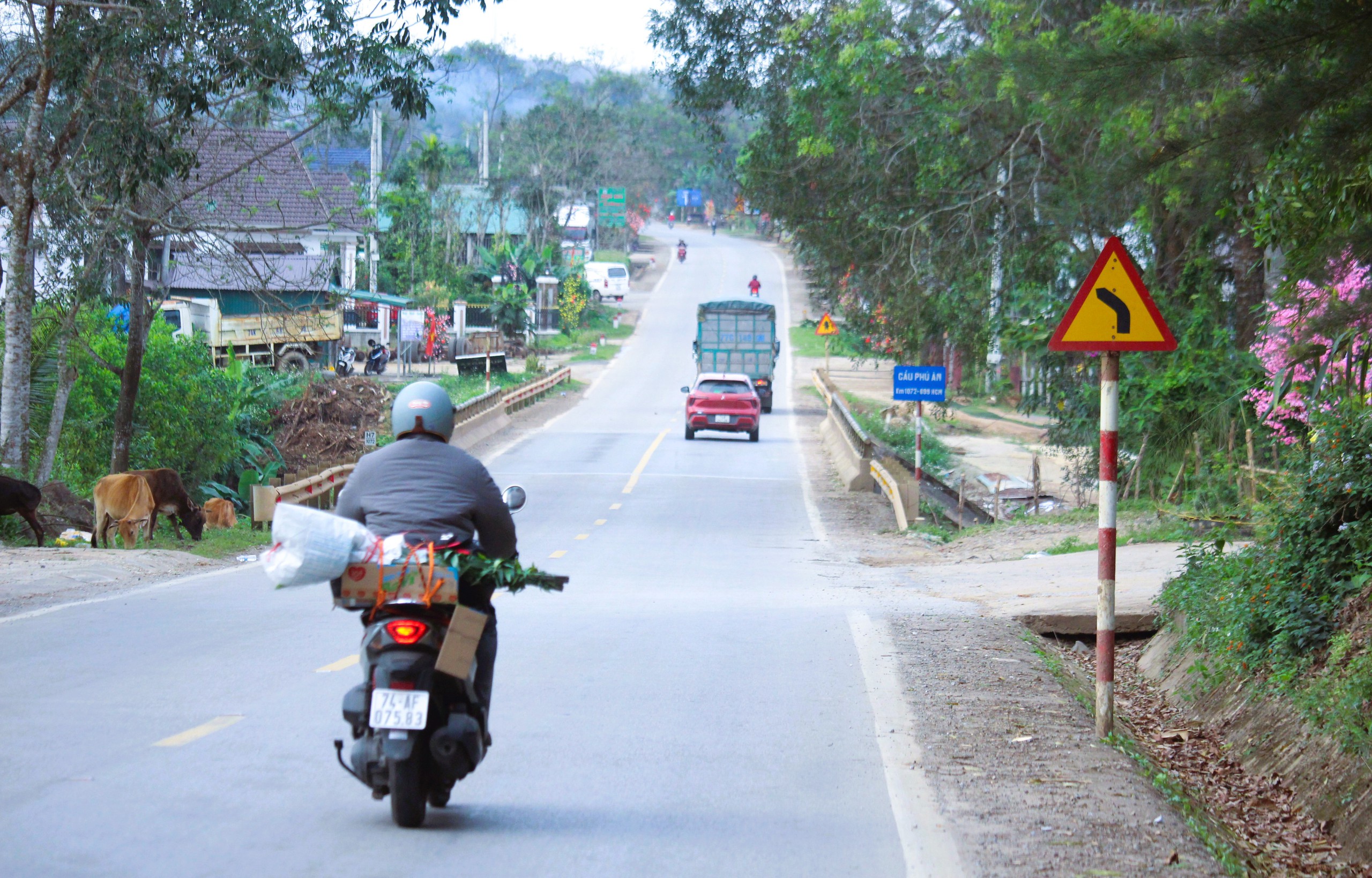Cao tốc qua Quảng Trị nhộn nhịp xe ra Bắc, giảm tải &aacute;p lực cho QL1, đường Hồ Ch&iacute; Minh- Ảnh 5.