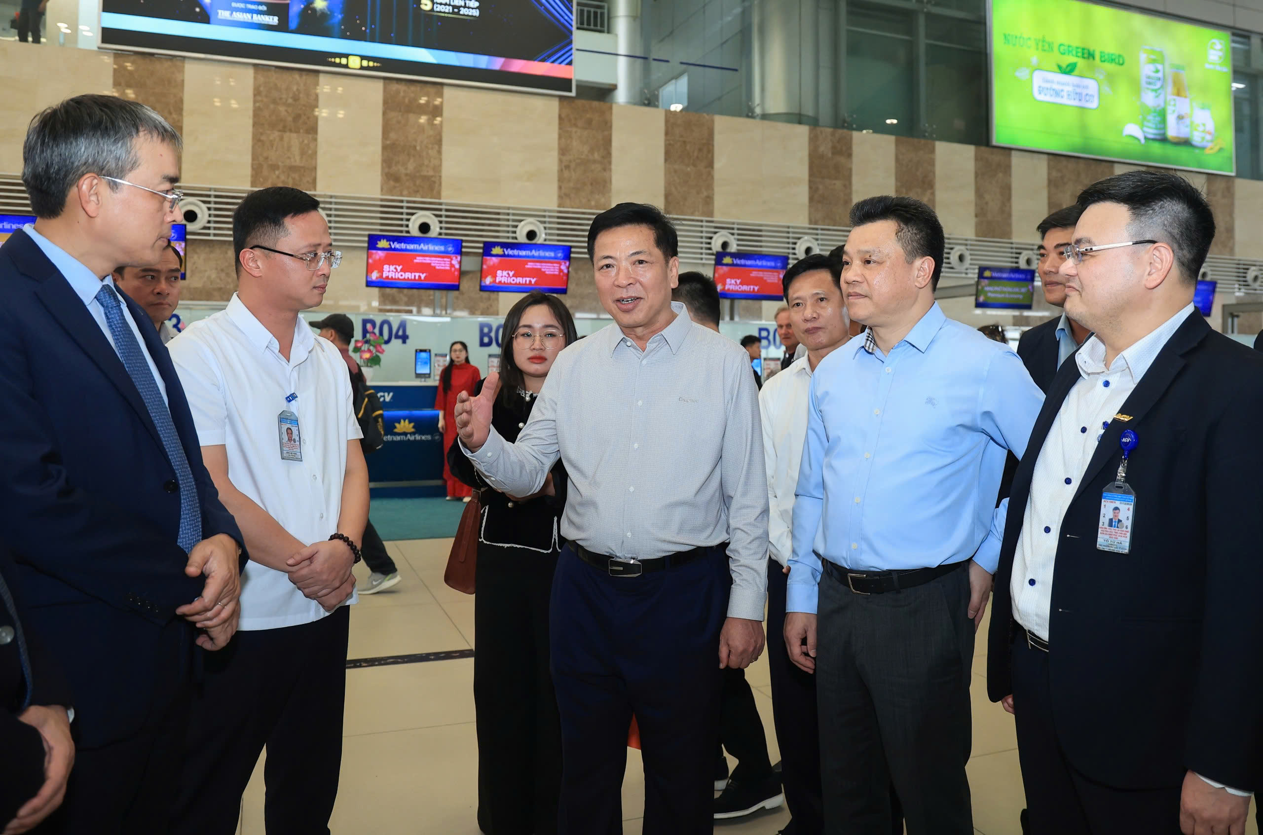 Bộ trưởng Trần Hồng Minh: Phục vụ người dân đi lại an toàn, thuận tiện nhất dịp Tết- Ảnh 2. Bộ trưởng Trần Hồng Minh: Phục vụ người dân đi lại an toàn, thuận tiện nhất dịp Tết- Ảnh 2.